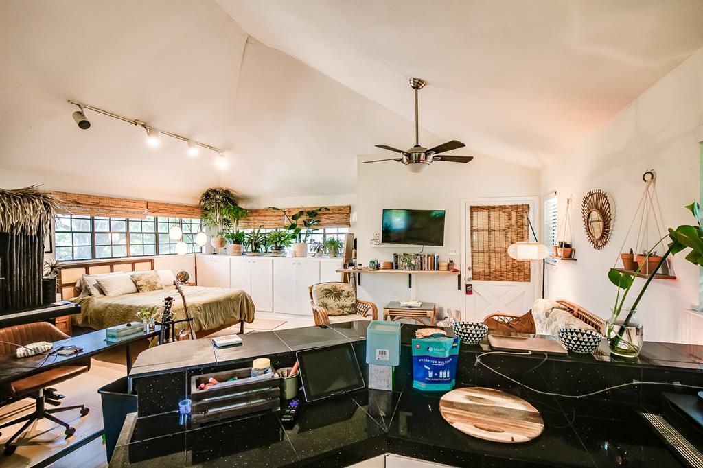 2400 Thornton Rd # B, Austin, TX 78704