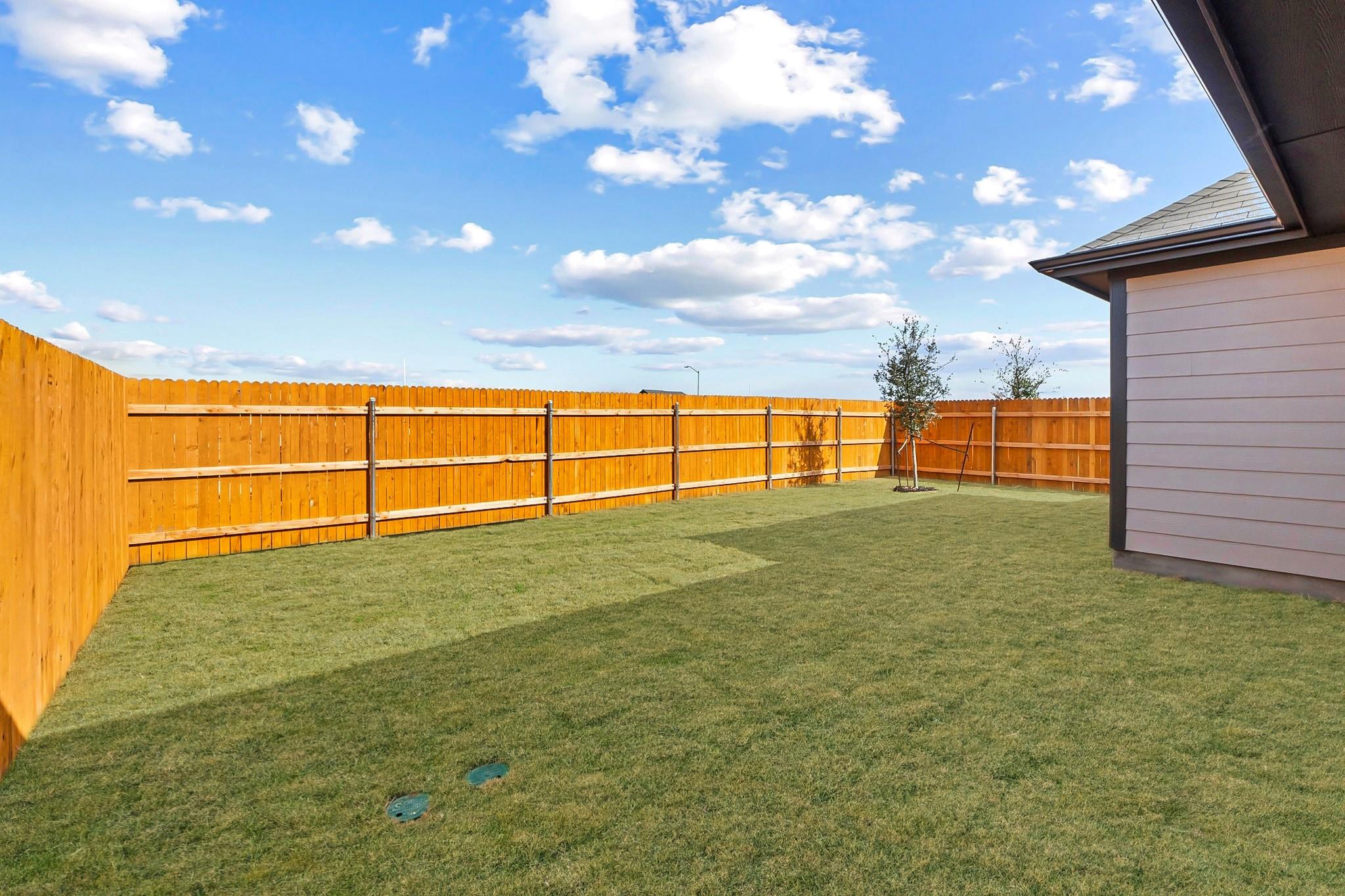 107 Mandeville Dr, Hutto, TX 78634