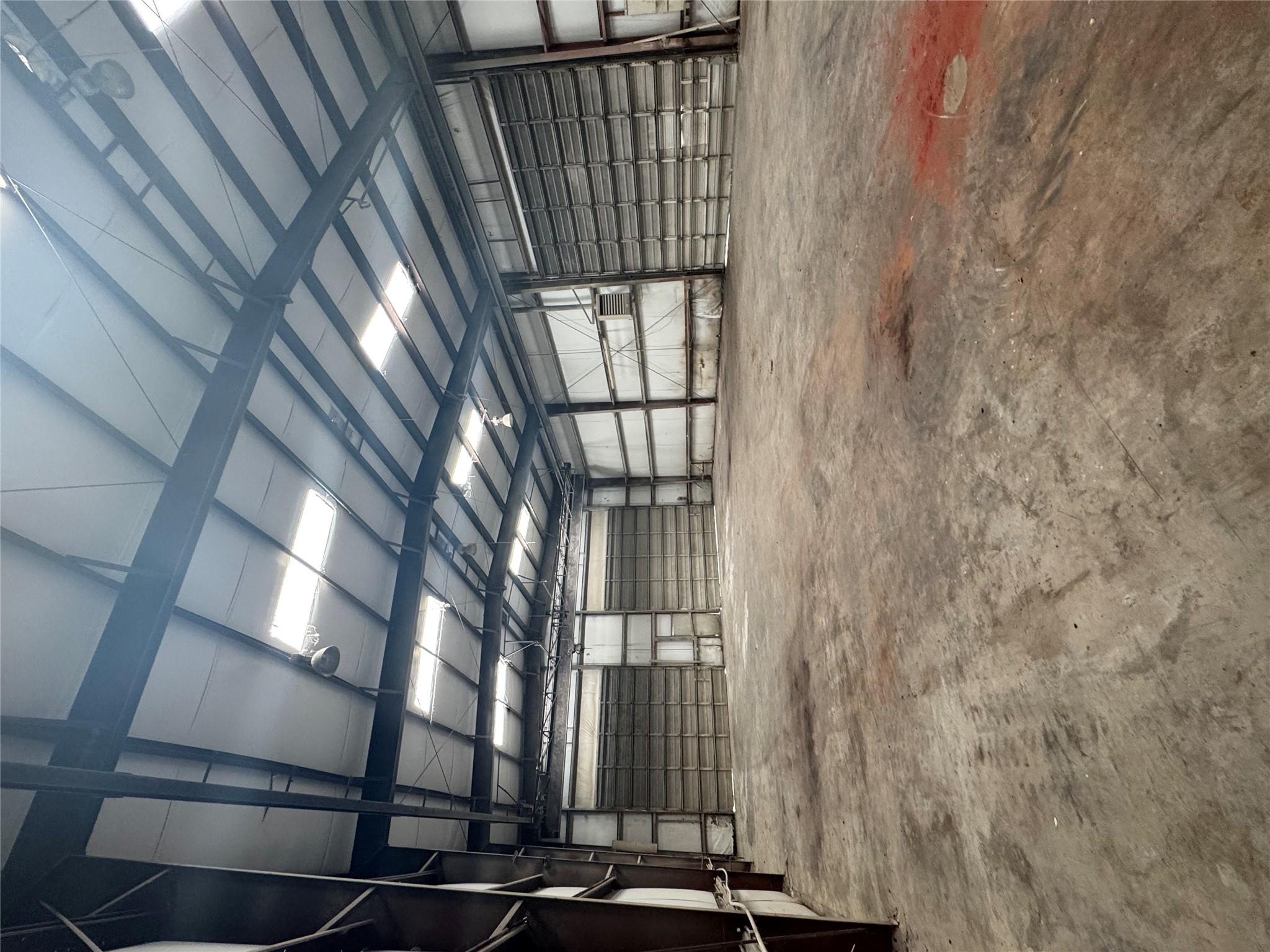 5902 W State Highway 71 Highway, La Grange, TX 78945