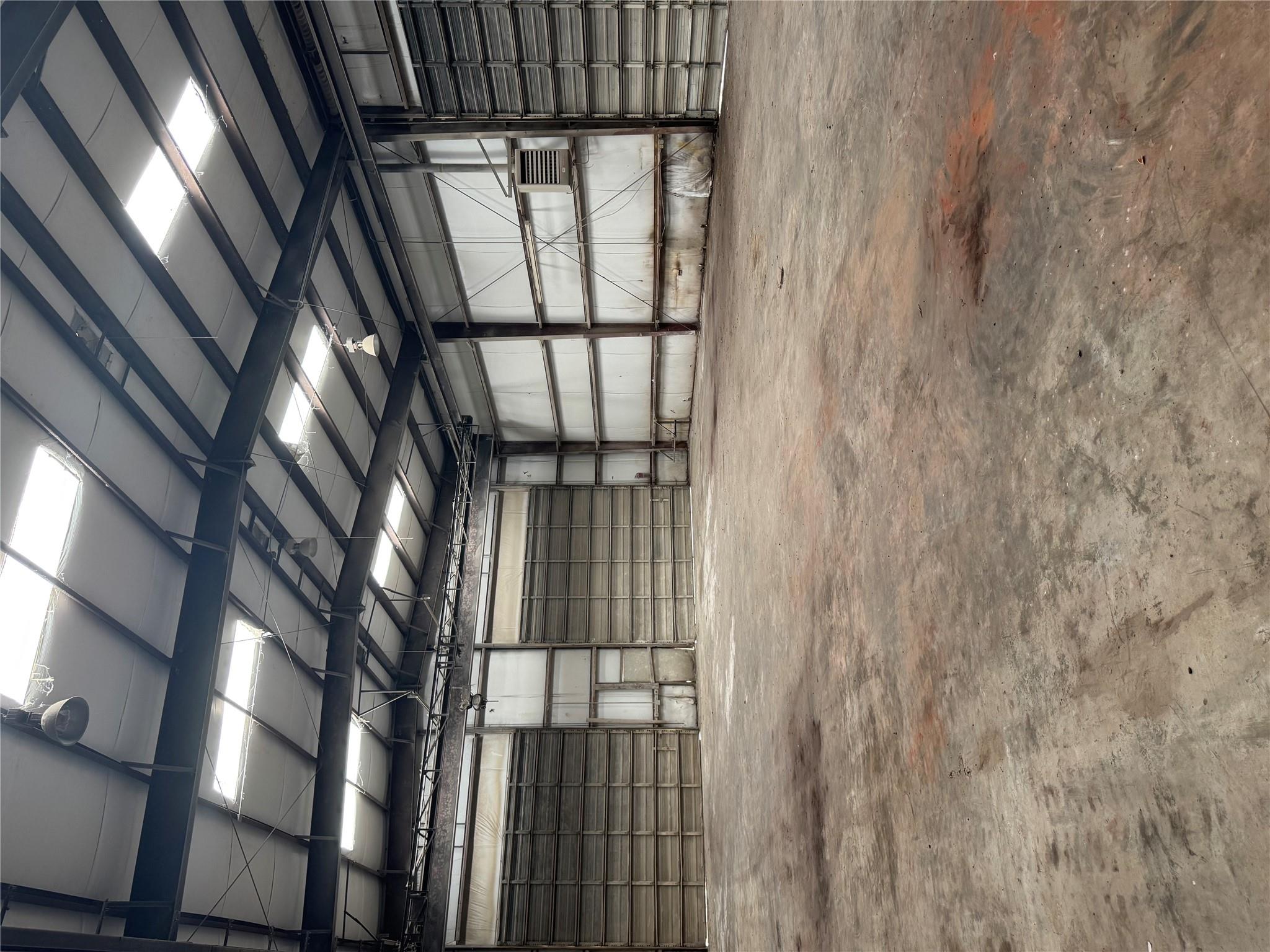 5902 W State Highway 71 Highway, La Grange, TX 78945