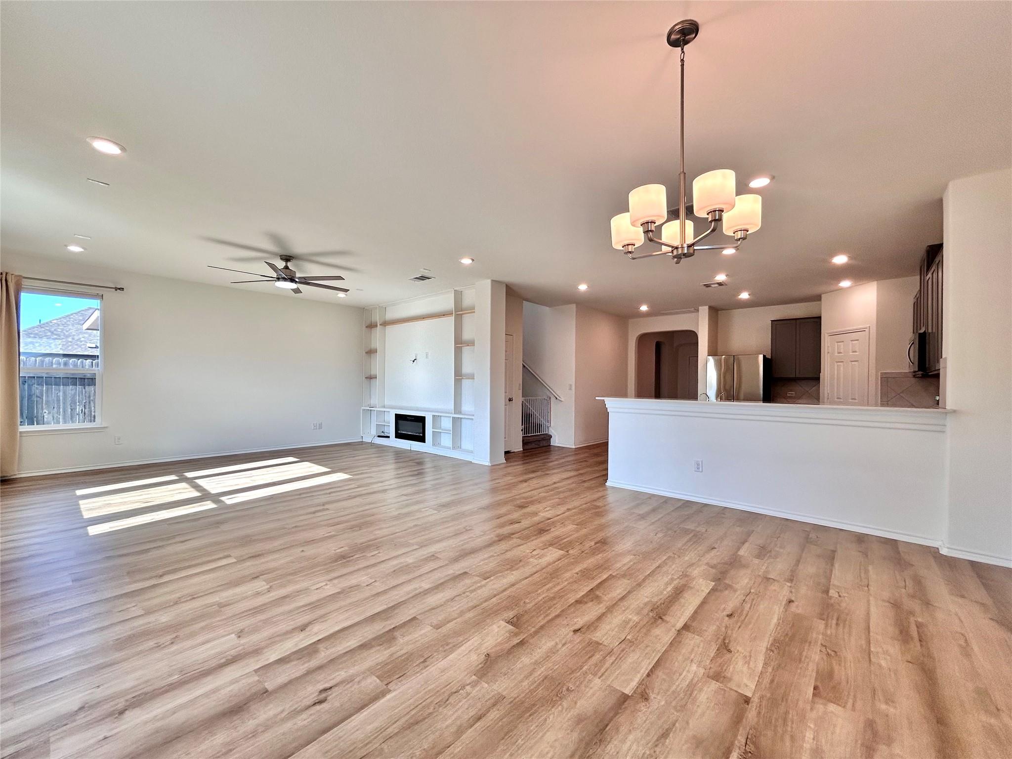 12421 Ace In The Hole Ln, Del Valle, TX 78617