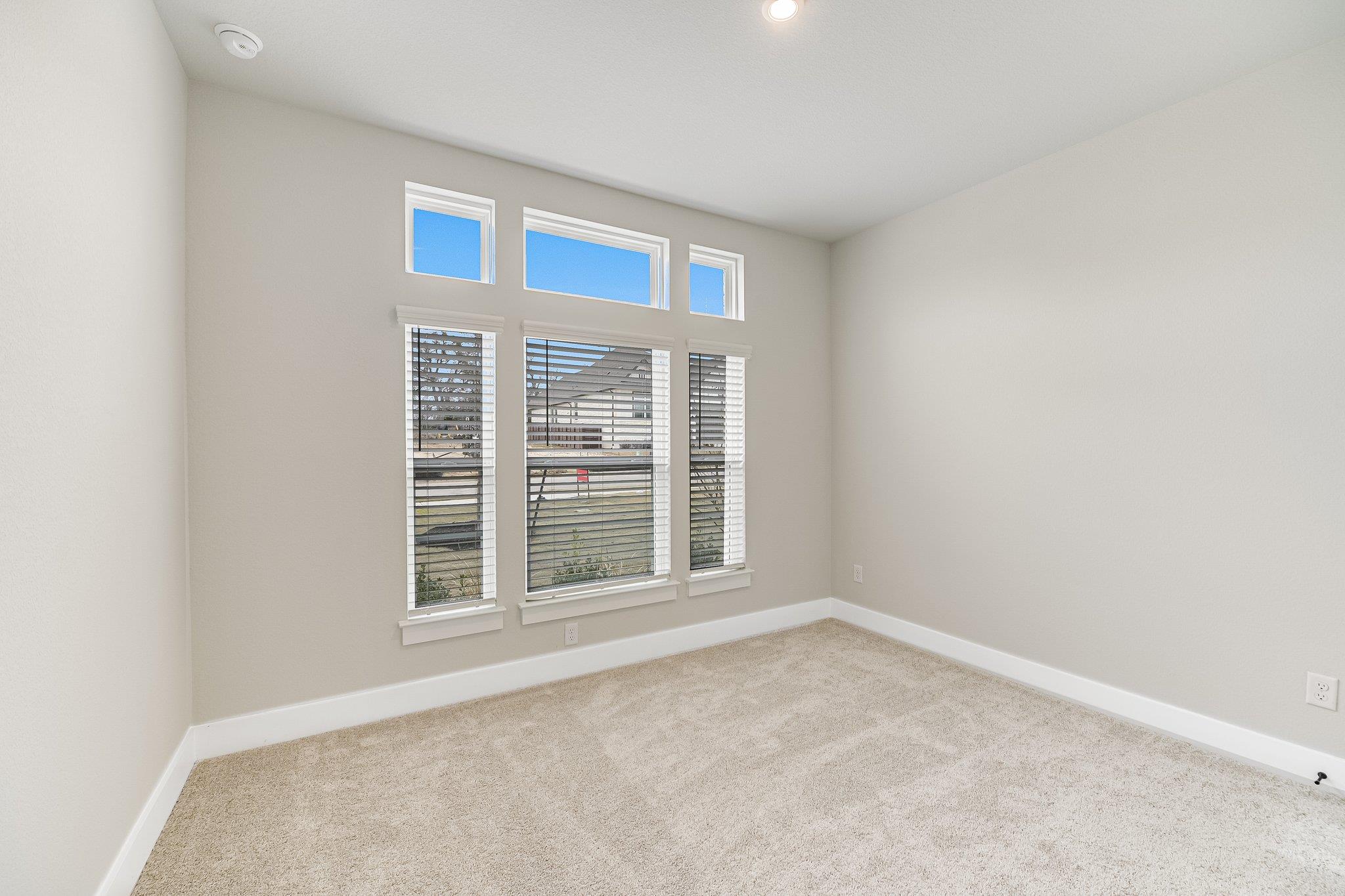 8505 Grenadier Dr, Austin, TX 78738