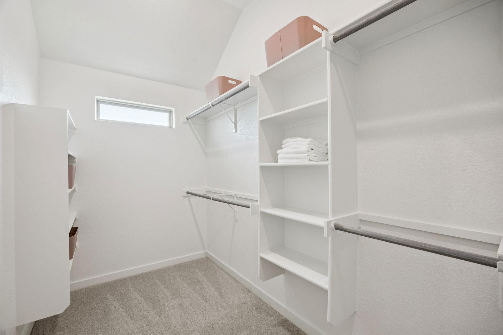 105 Mandeville Dr, Hutto, TX 78634