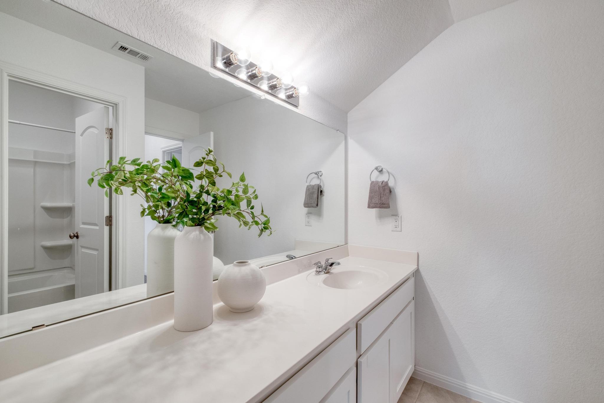 19524 Landmark Dr, Pflugerville, TX 78660