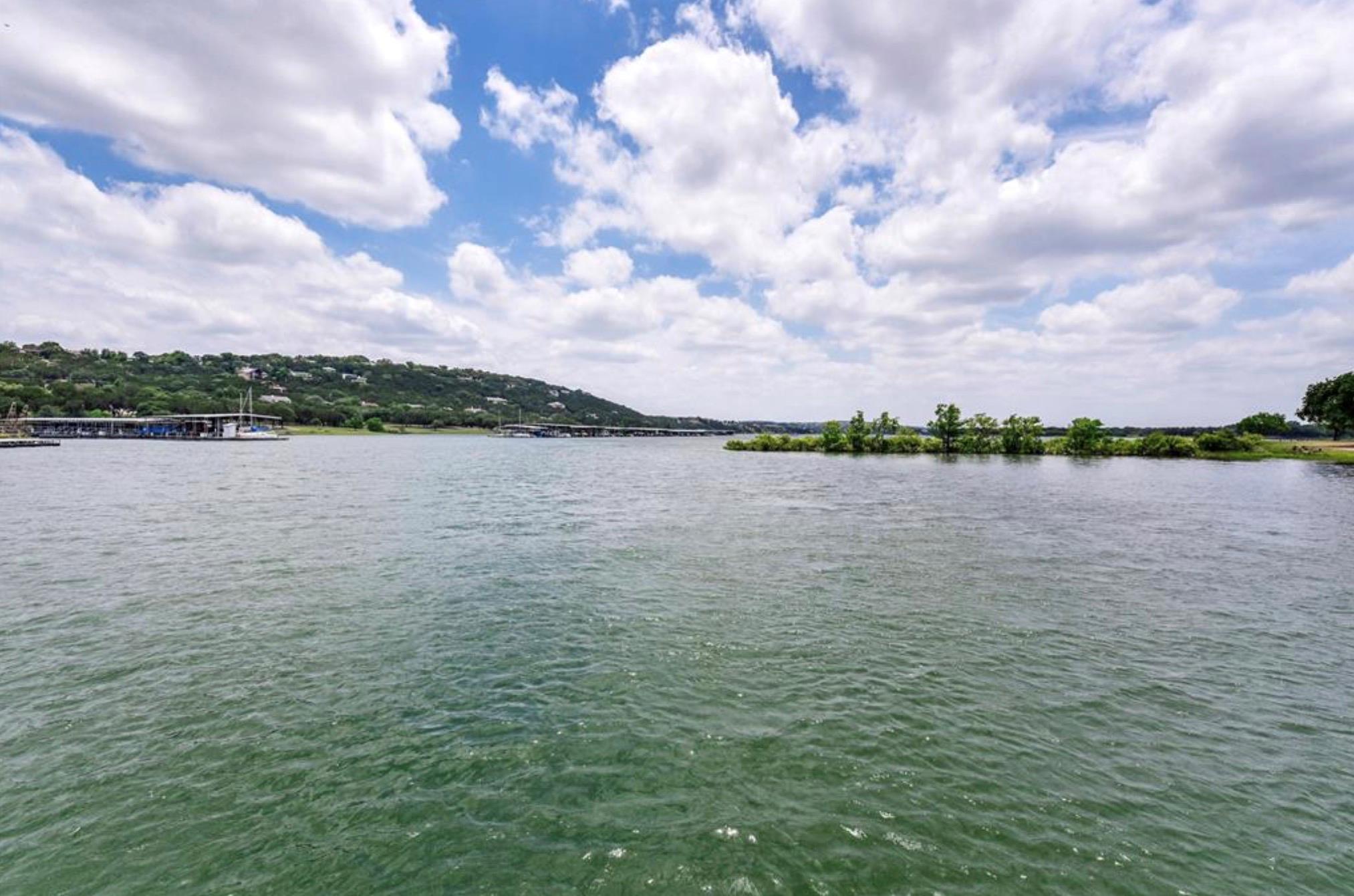 21844 Ticonderoga Ave, Lago Vista, TX 78645