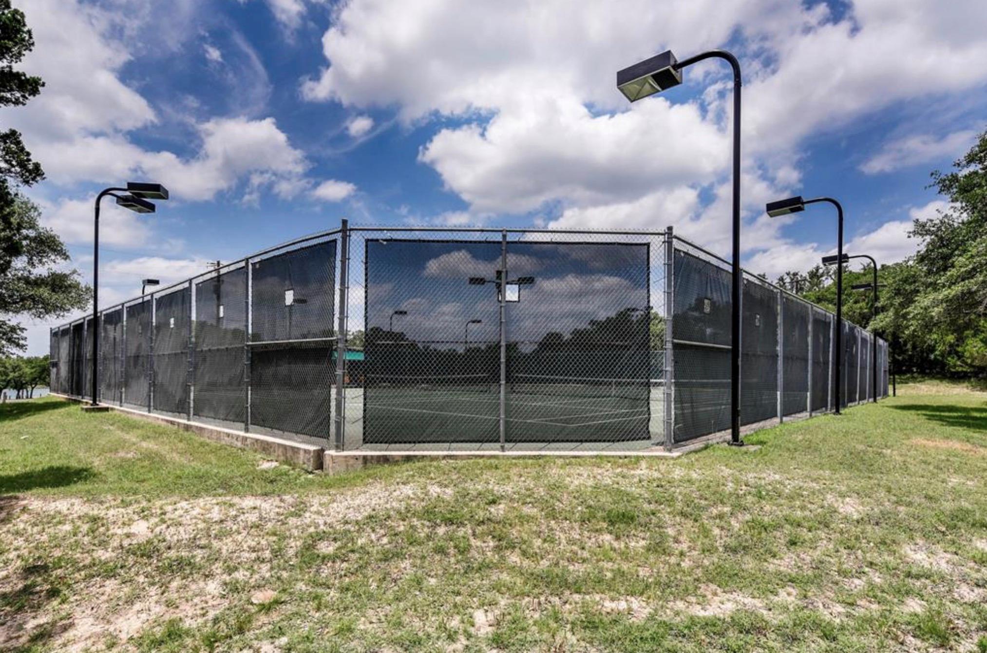 21844 Ticonderoga Ave, Lago Vista, TX 78645