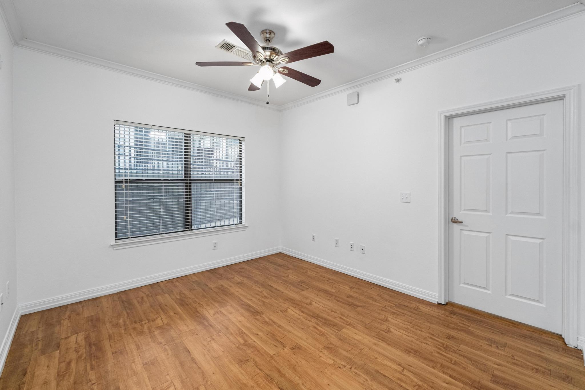 2502 Leon St # 213, Austin, TX 78705