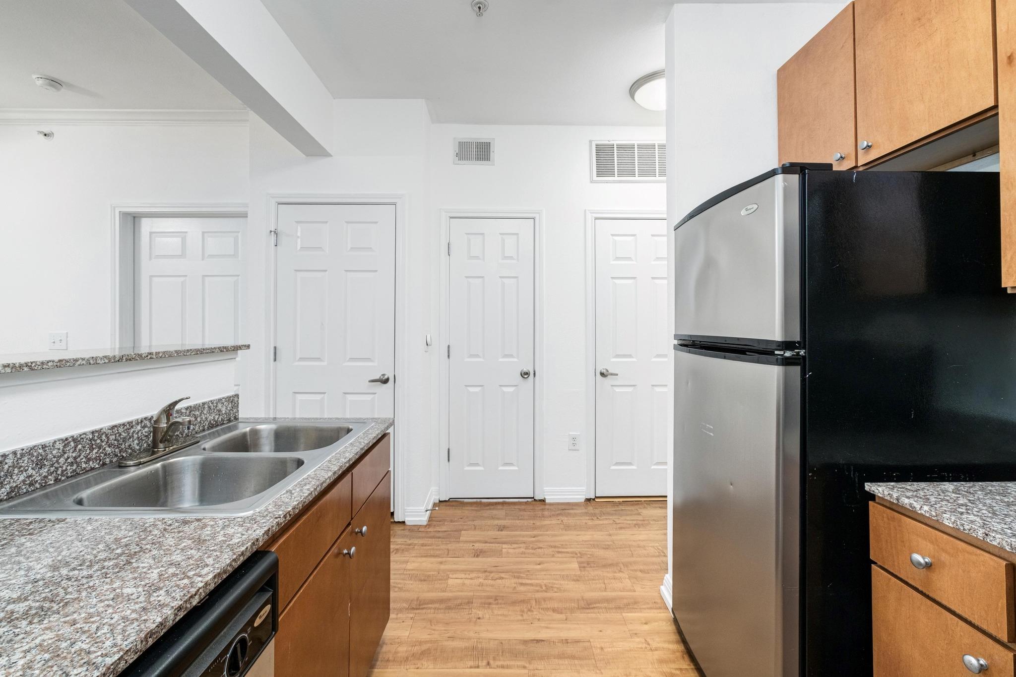 2502 Leon St # 213, Austin, TX 78705