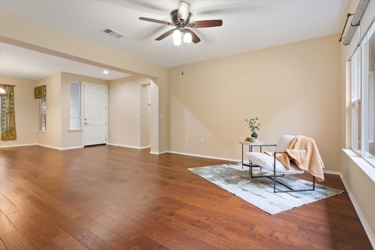 246 Red Poppy Trl, Georgetown, TX 78633