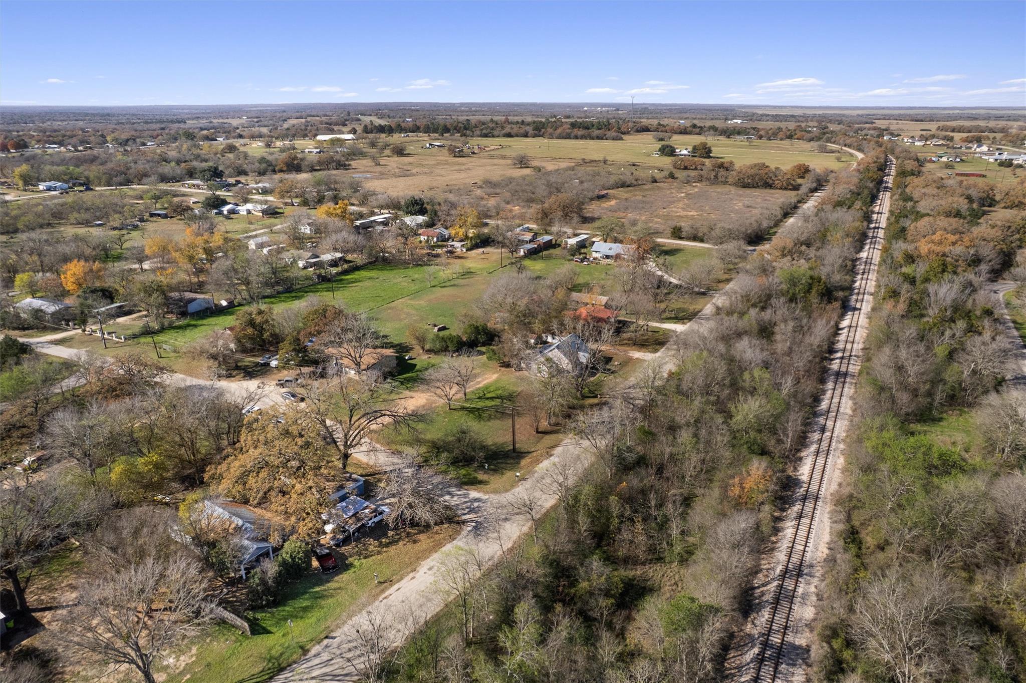 523 Old Highway 20, McDade, TX 78650