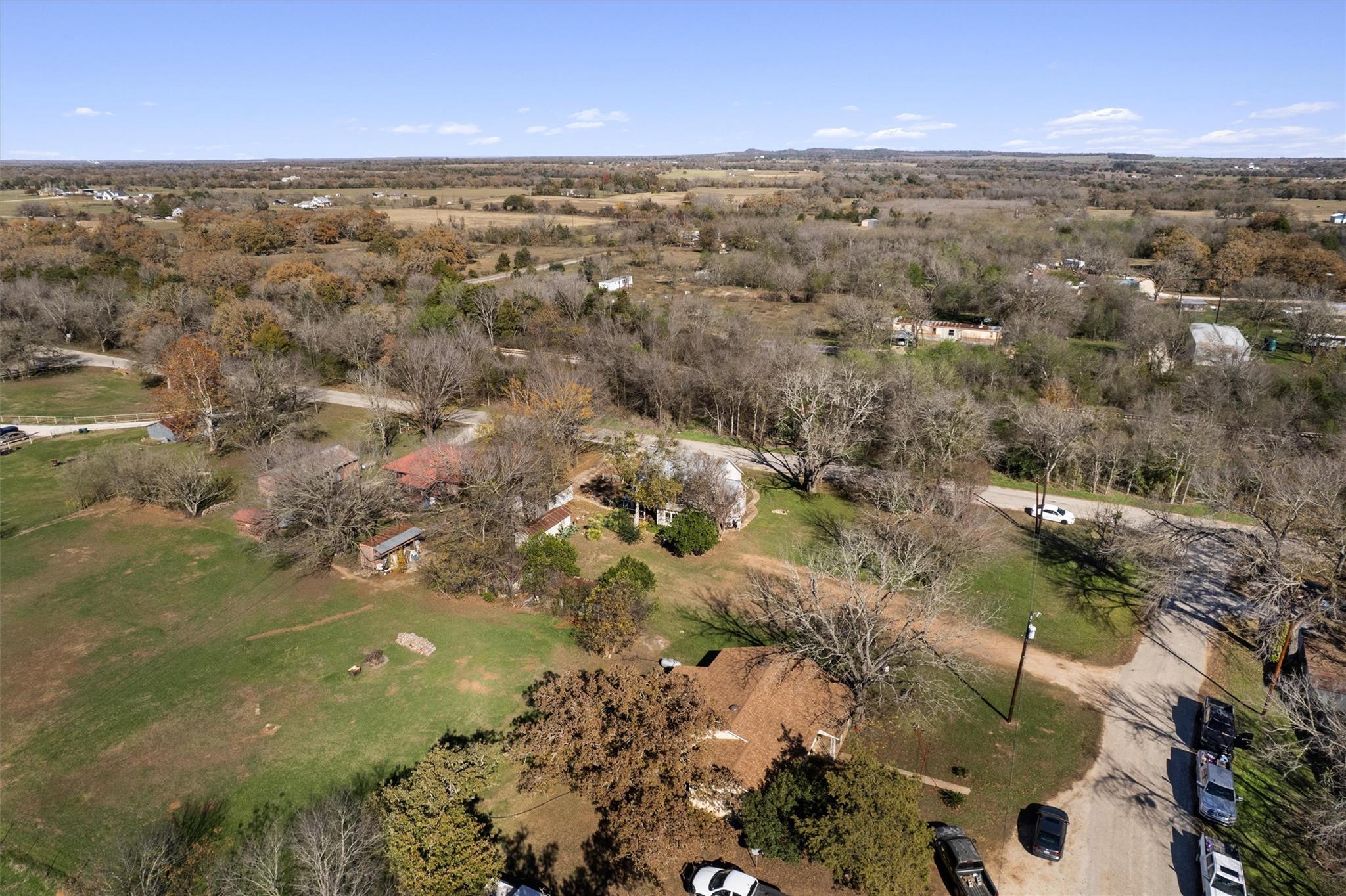 523 Old Highway 20, McDade, TX 78650