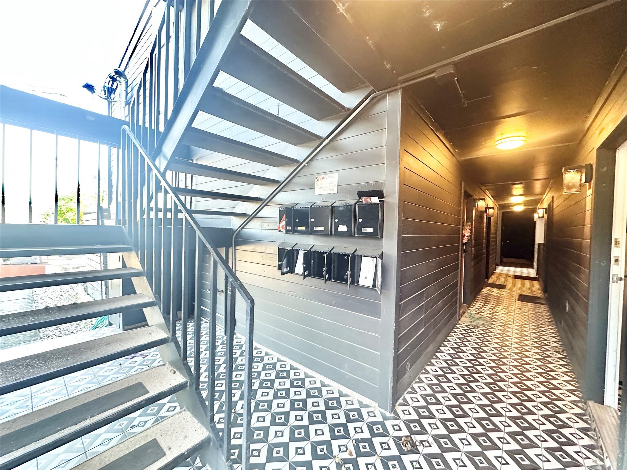 201 Academy Dr # 203, Austin, TX 78704