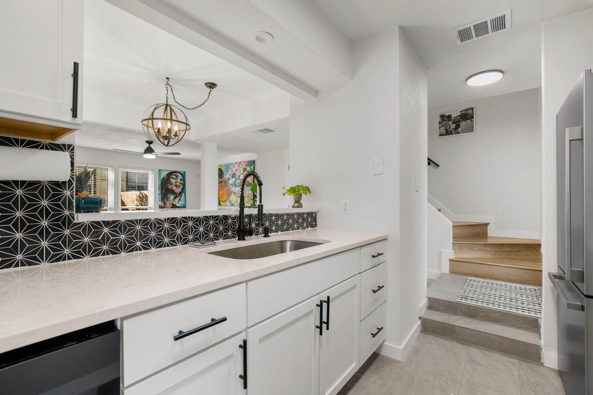 7001 Woodhue Dr # A, Austin, TX 78745