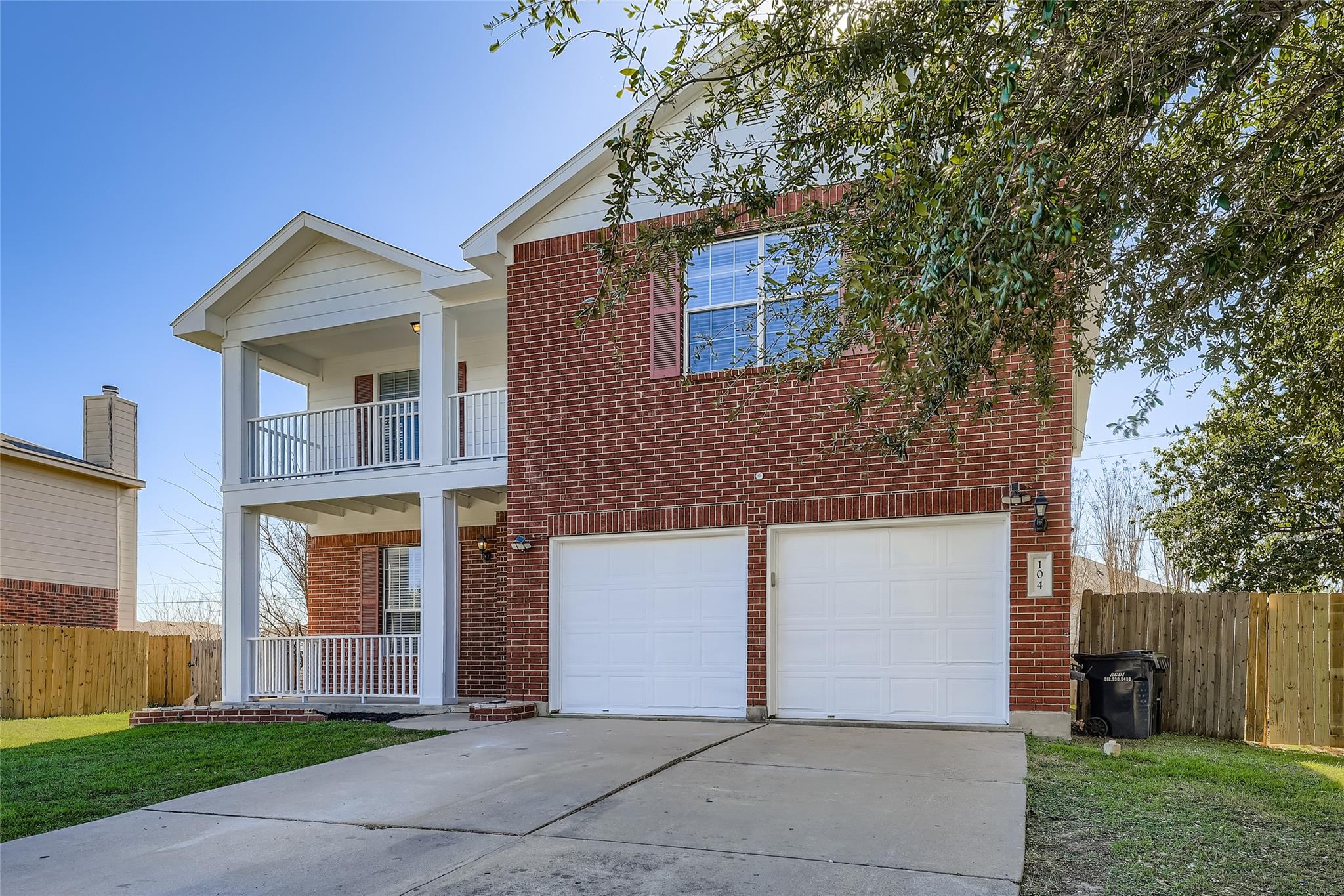 104 Mossy Rock Cv, Hutto, TX 78634