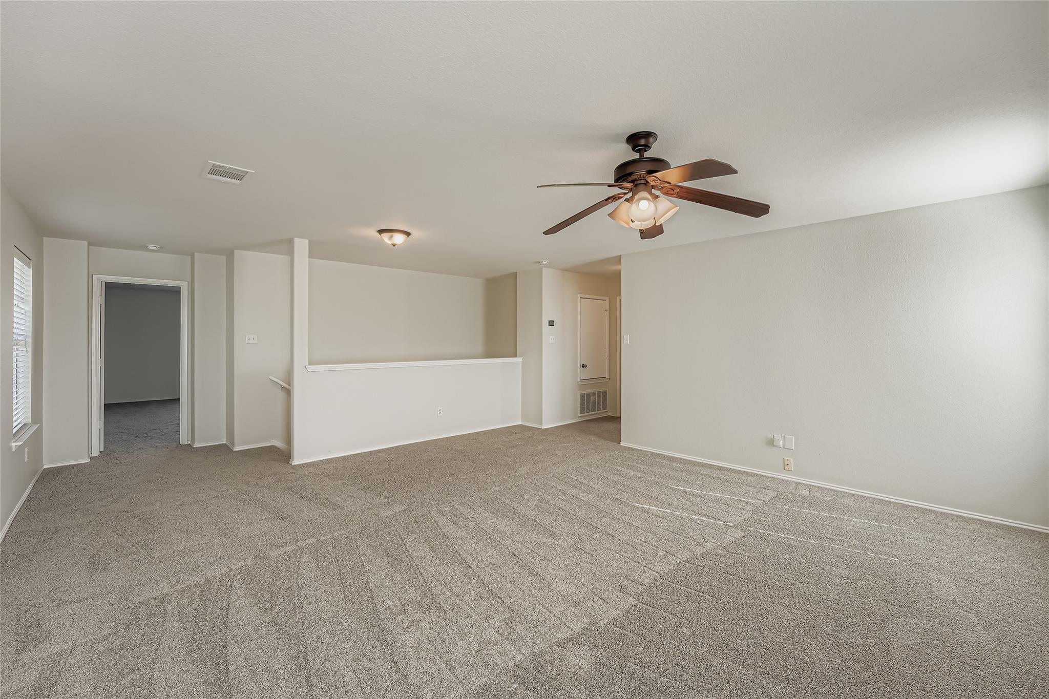 104 Mossy Rock Cv, Hutto, TX 78634