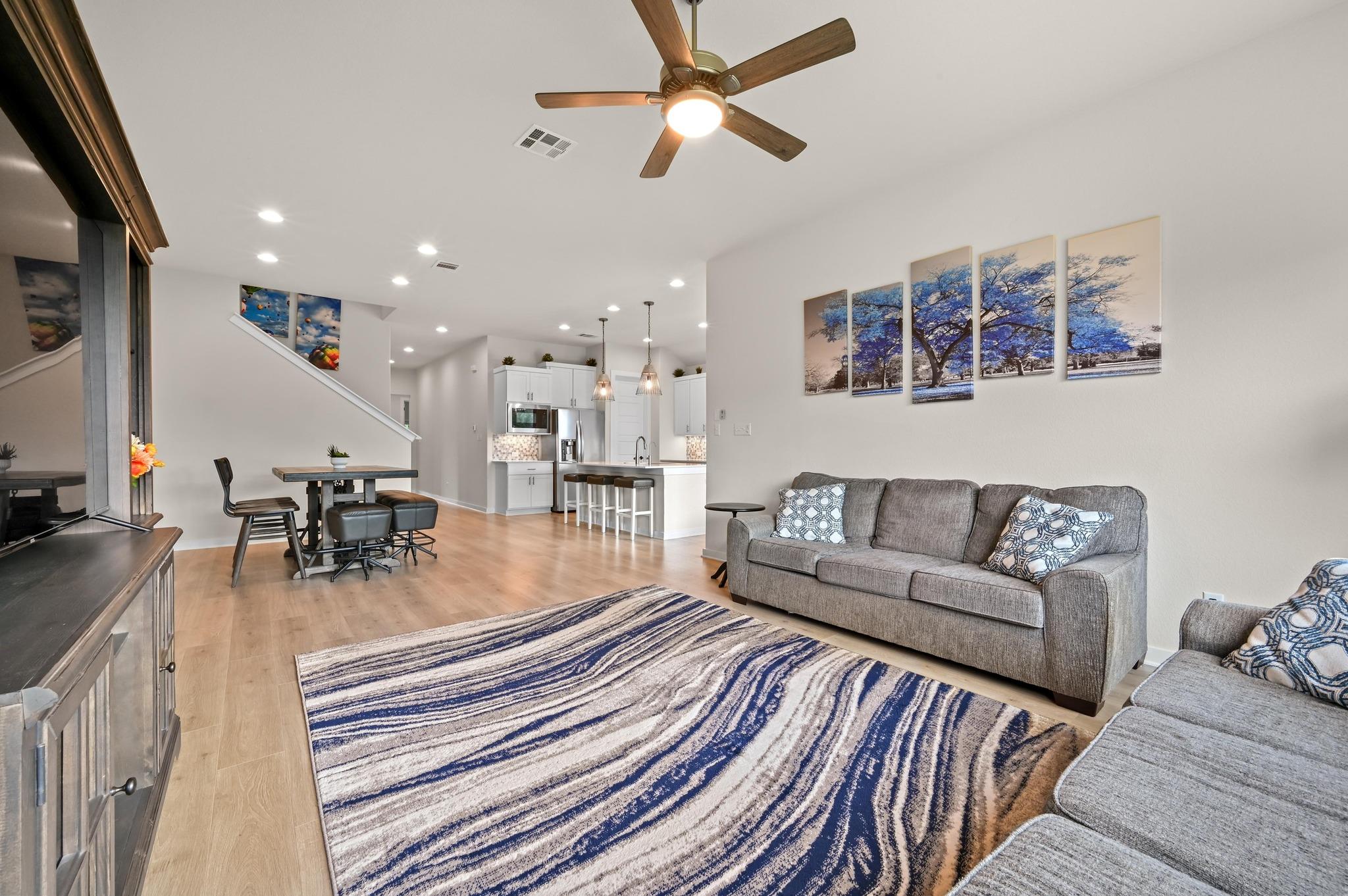 698 Coyote Creek Way, Kyle, TX 78640