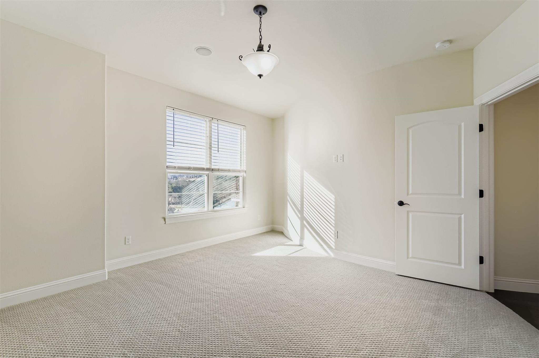 1415 Roaring Frk, Leander, TX 78641