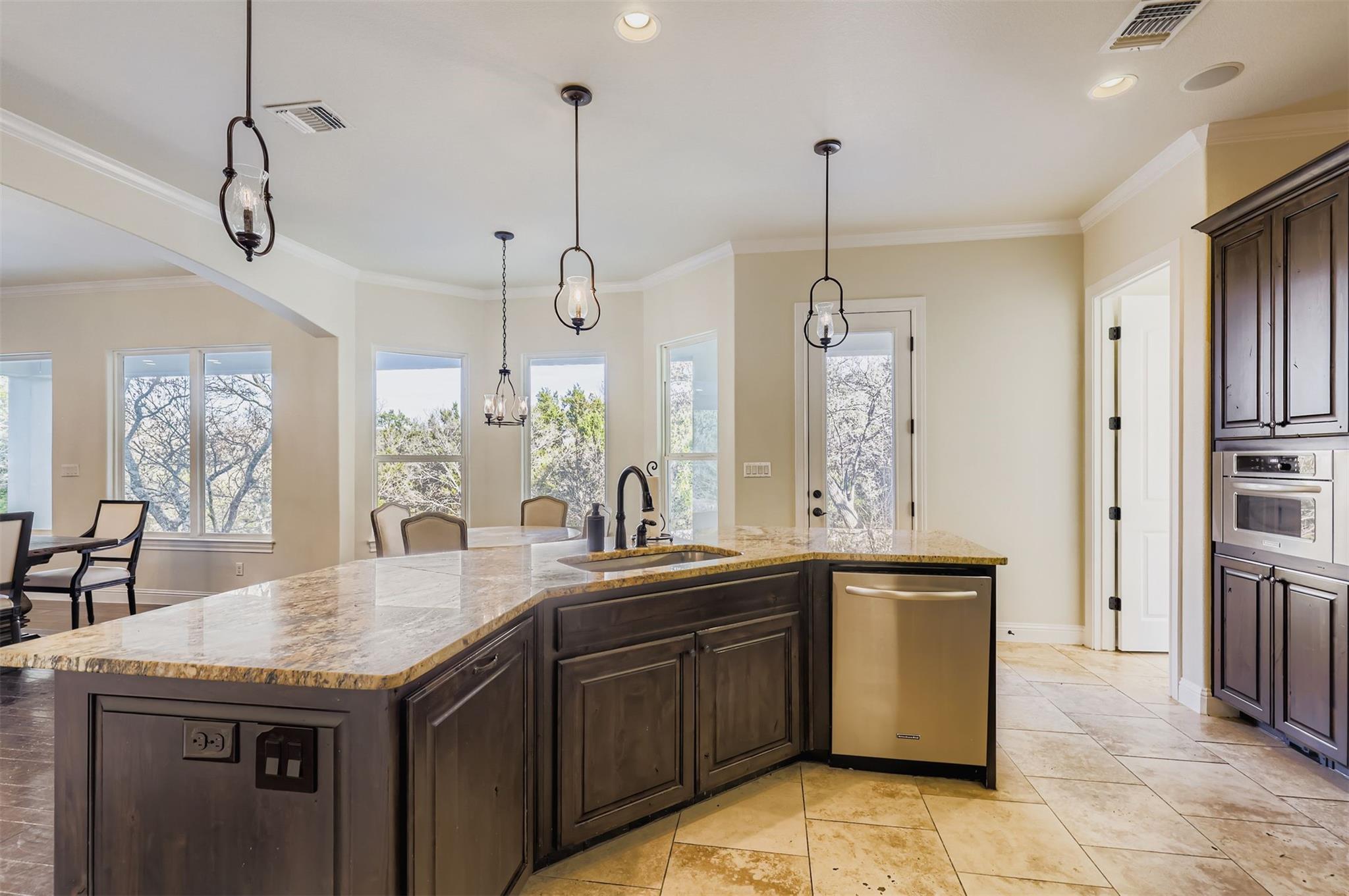 1415 Roaring Frk, Leander, TX 78641