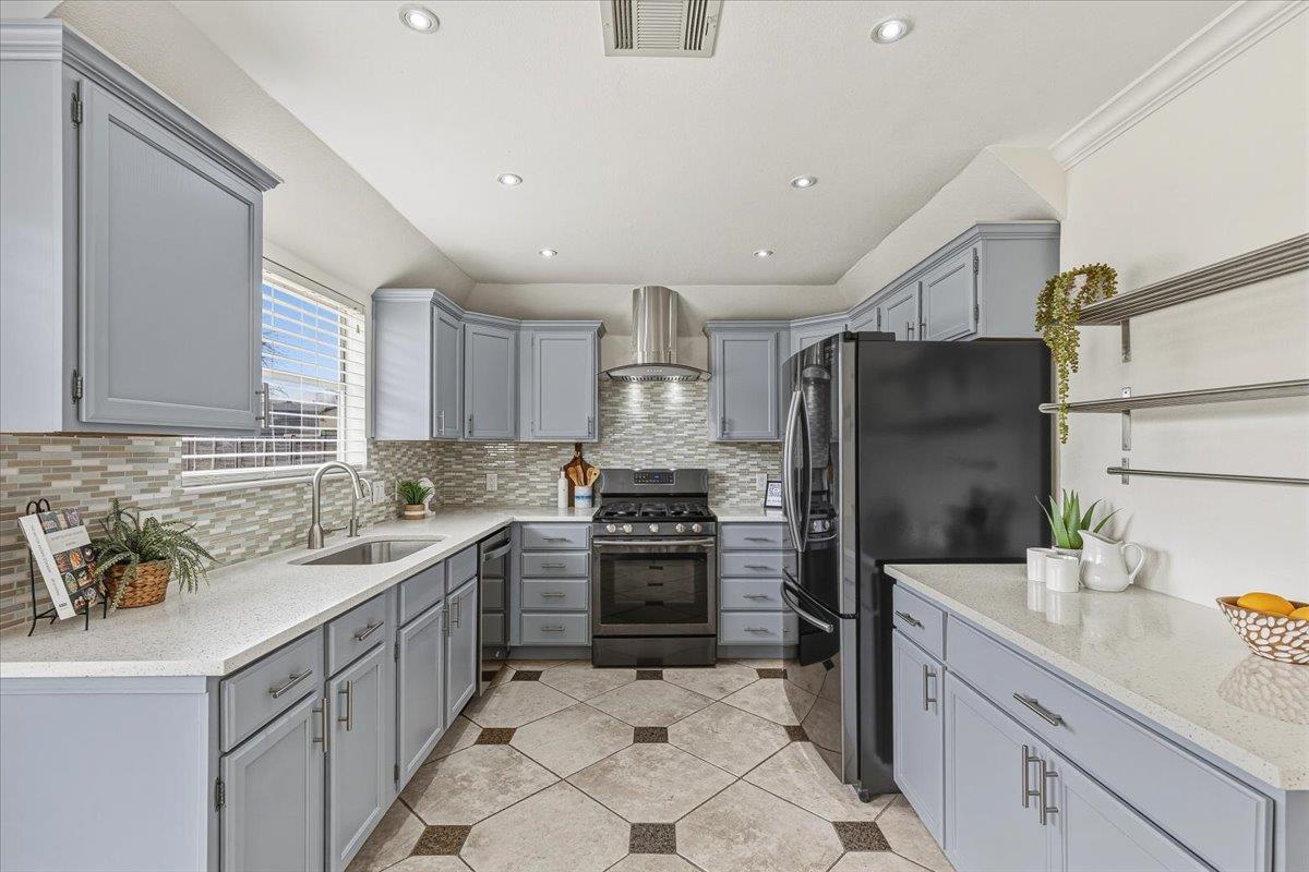 8103 Red Rock Cv, Austin, TX 78749