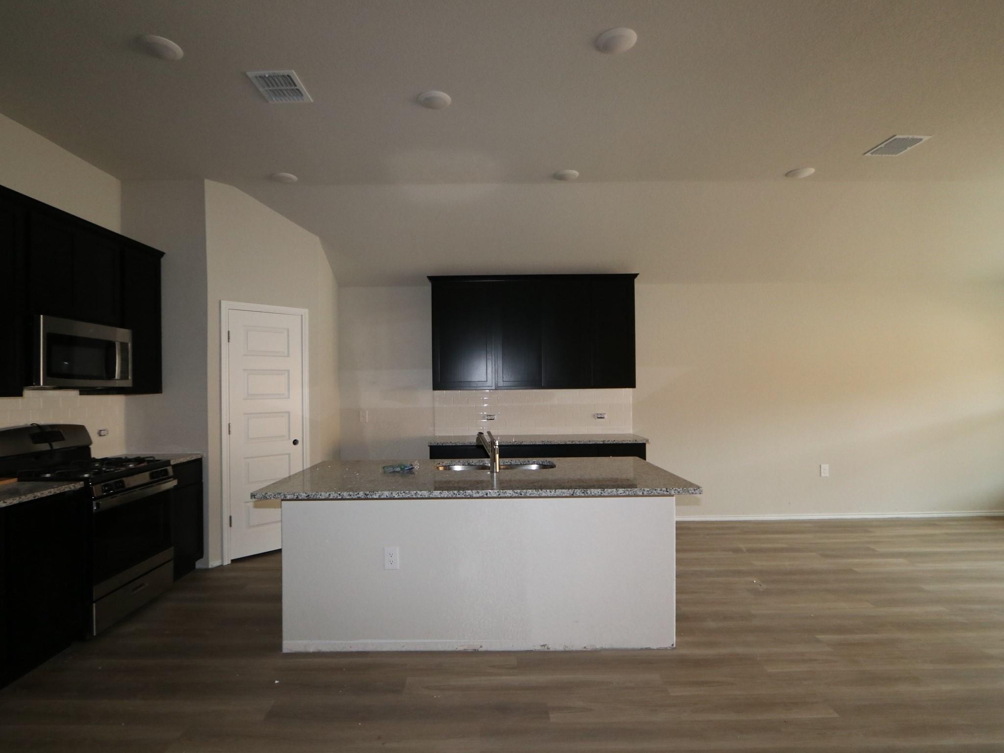 9217 Furman Dr, Austin, TX 78747