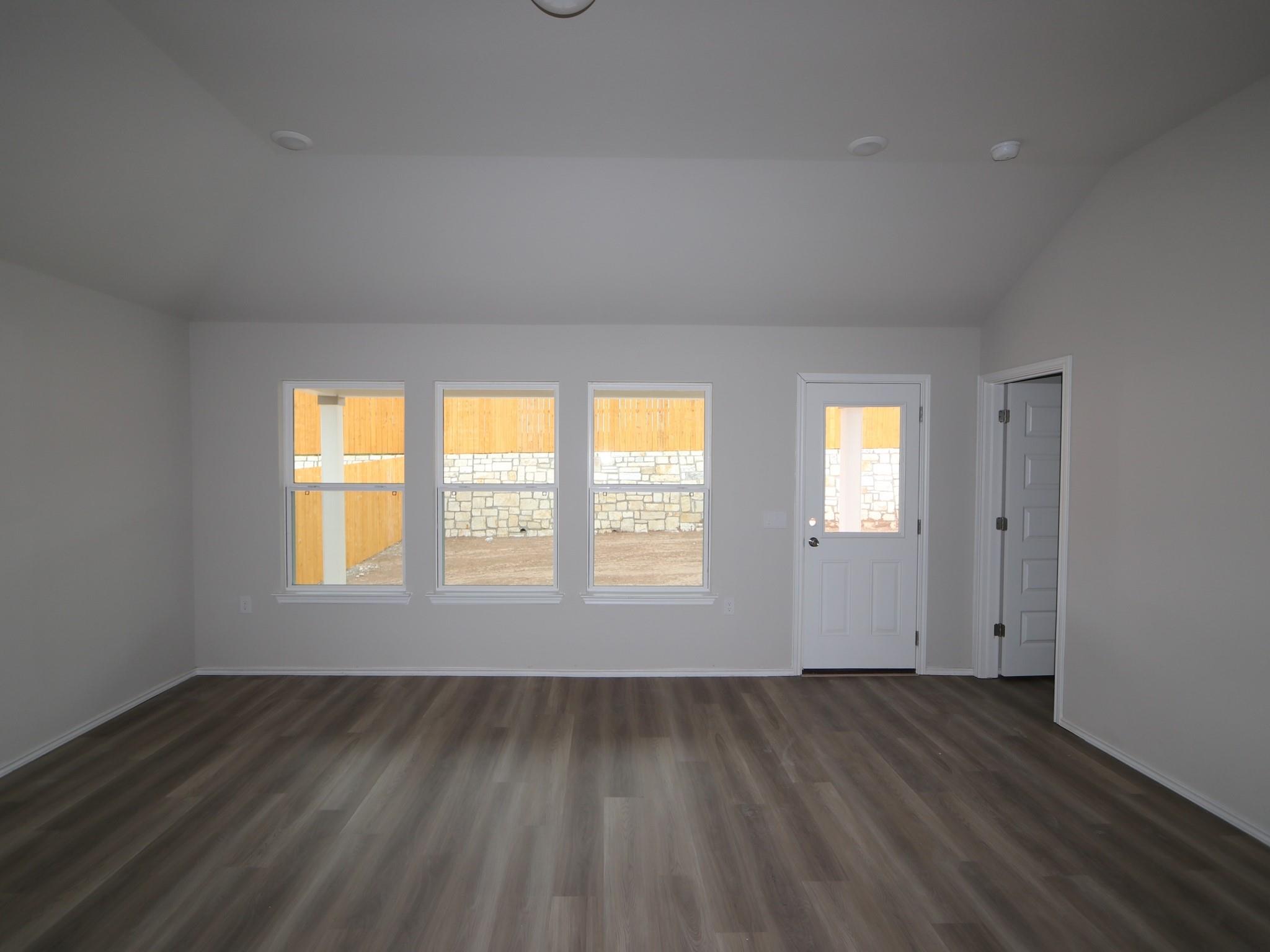 9217 Furman Dr, Austin, TX 78747