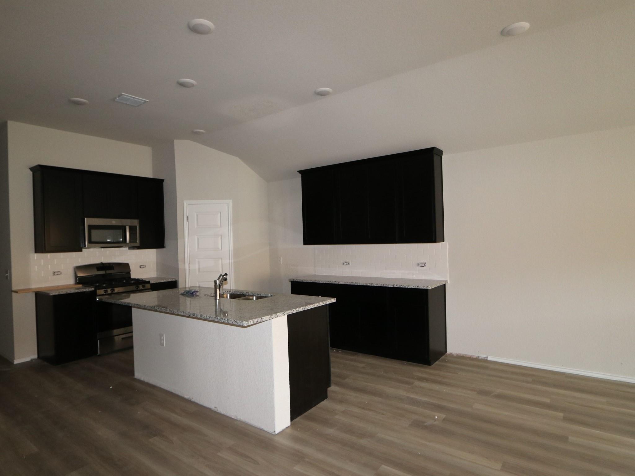 9217 Furman Dr, Austin, TX 78747