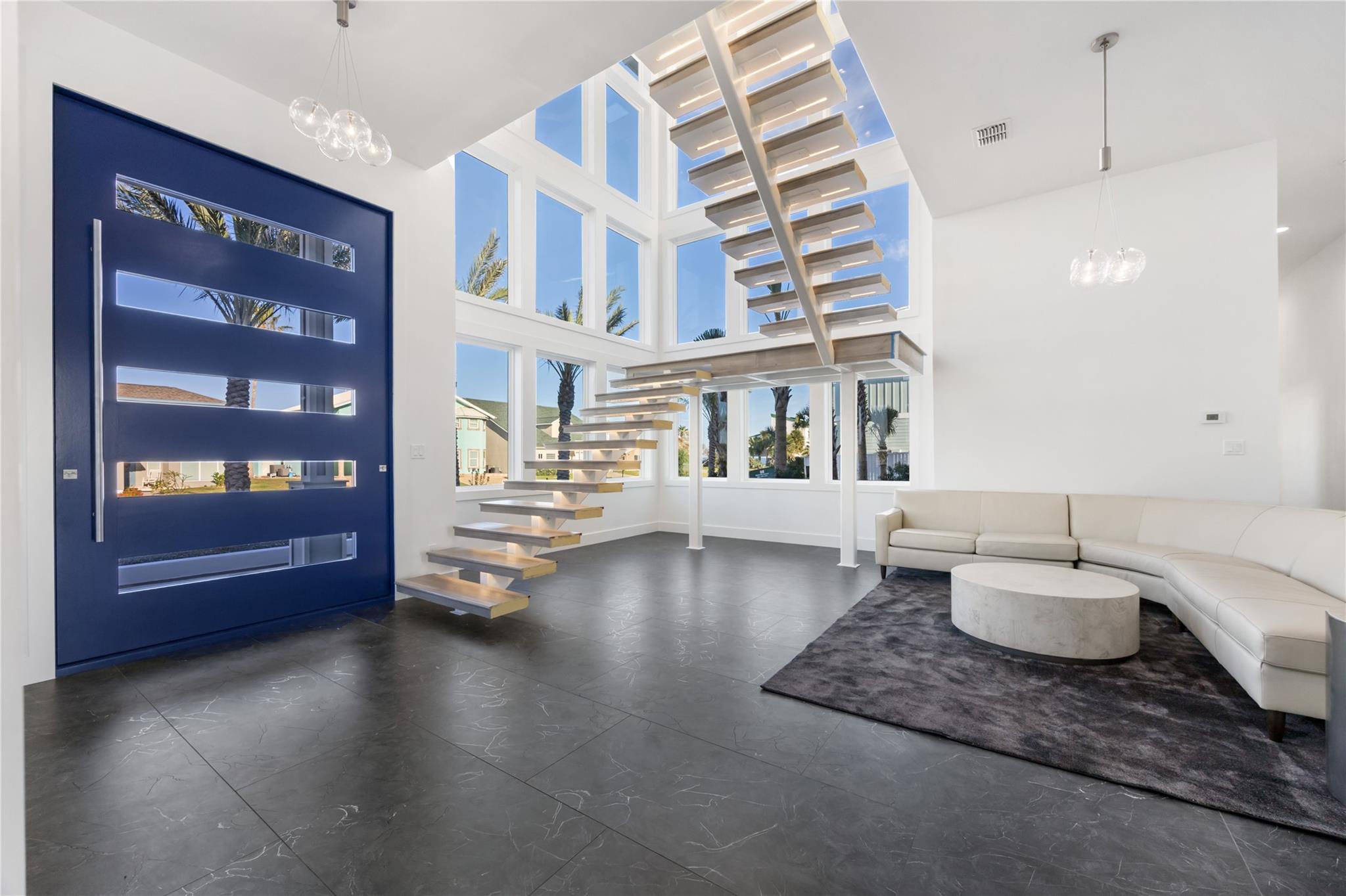 305 Estes Dr, Rockport, TX 78382