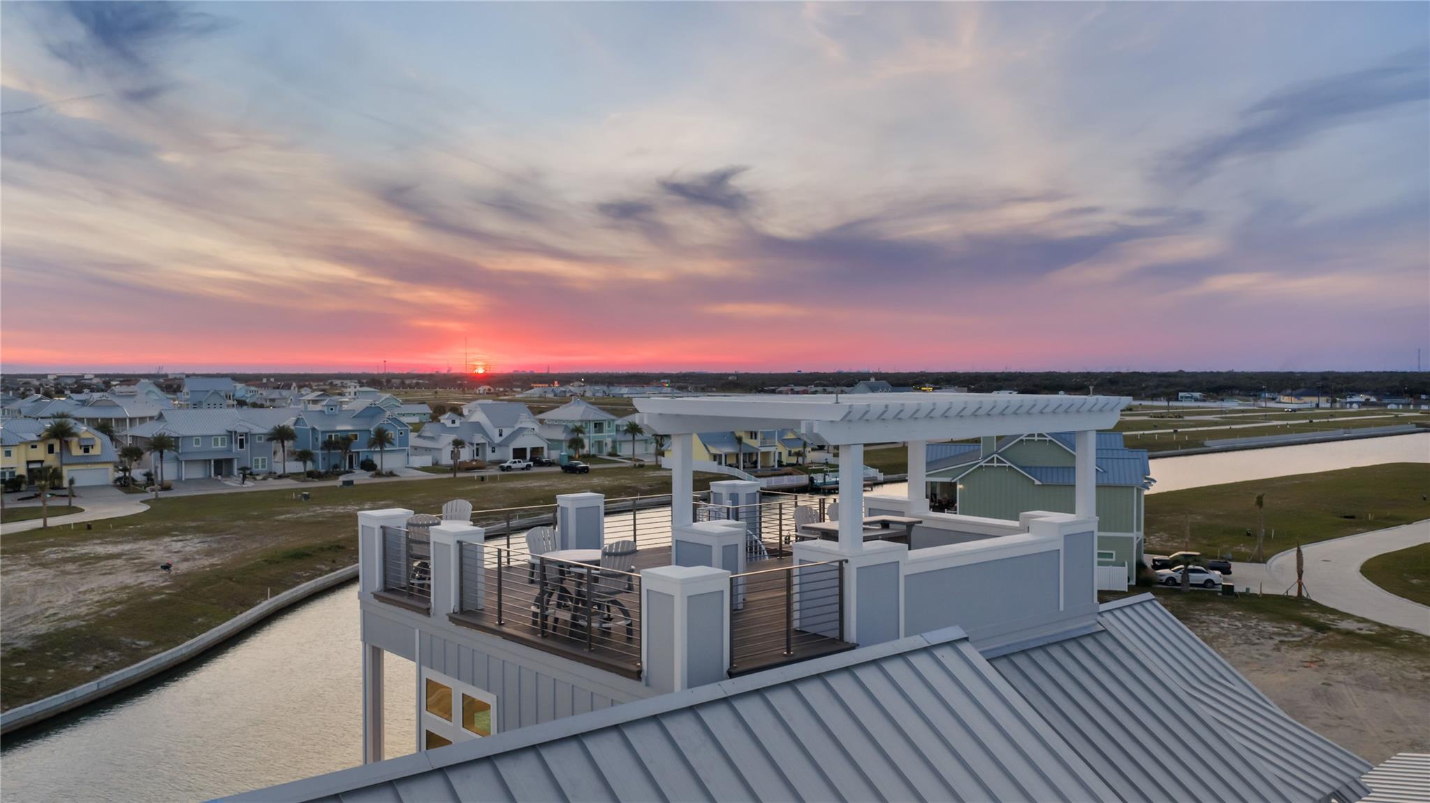 305 Estes Dr, Rockport, TX 78382