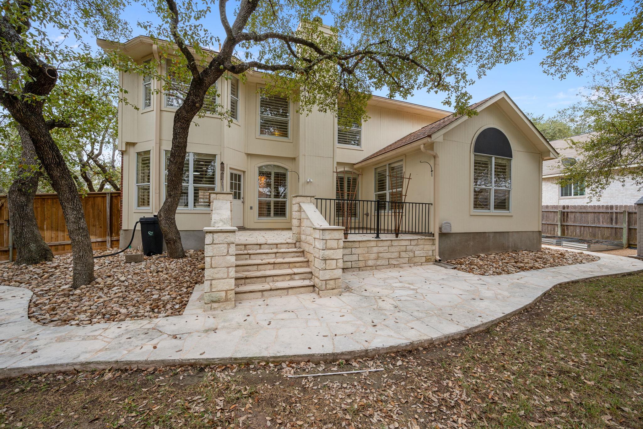 1907 Holly Hill Dr, Leander, TX 78641