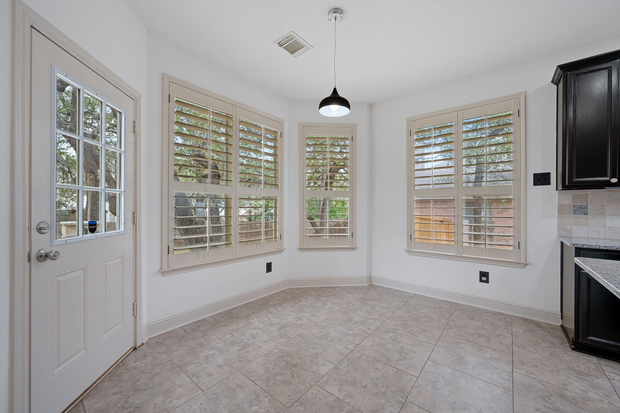 1907 Holly Hill Dr, Leander, TX 78641