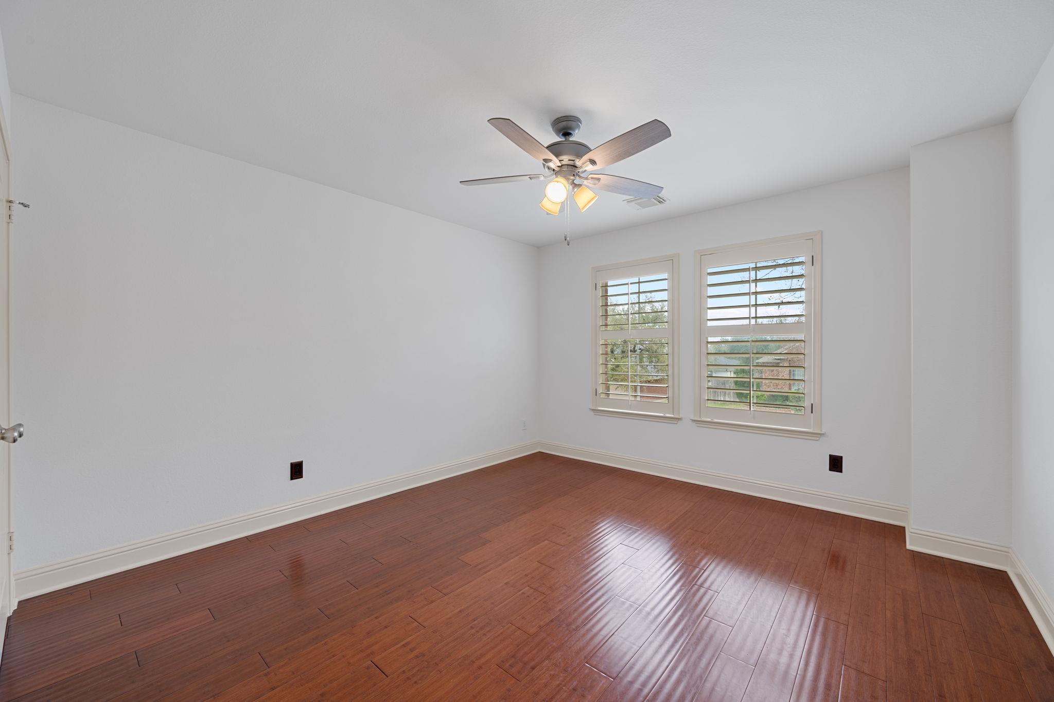 1907 Holly Hill Dr, Leander, TX 78641