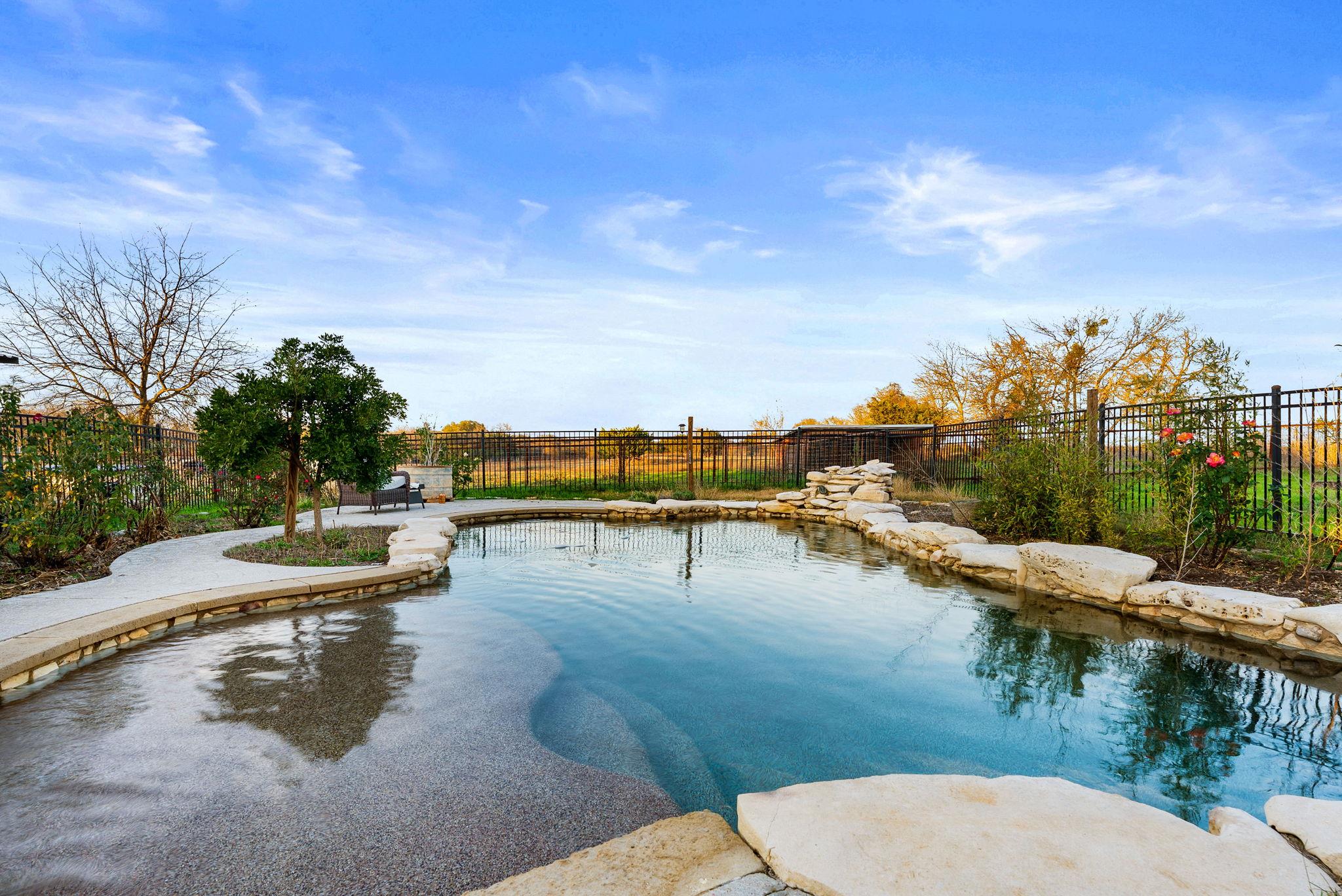 2700 Auction Barn Rd, Belton, TX 76513