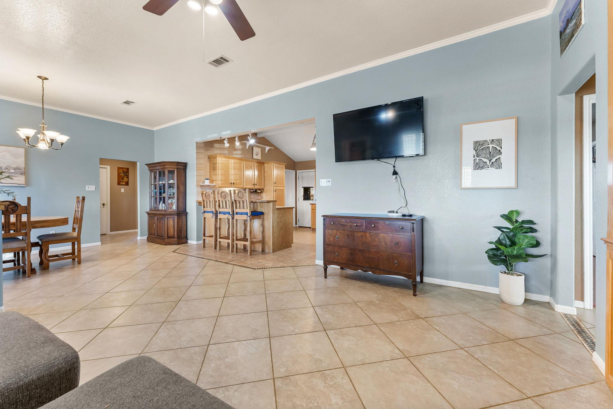 2700 Auction Barn Rd, Belton, TX 76513