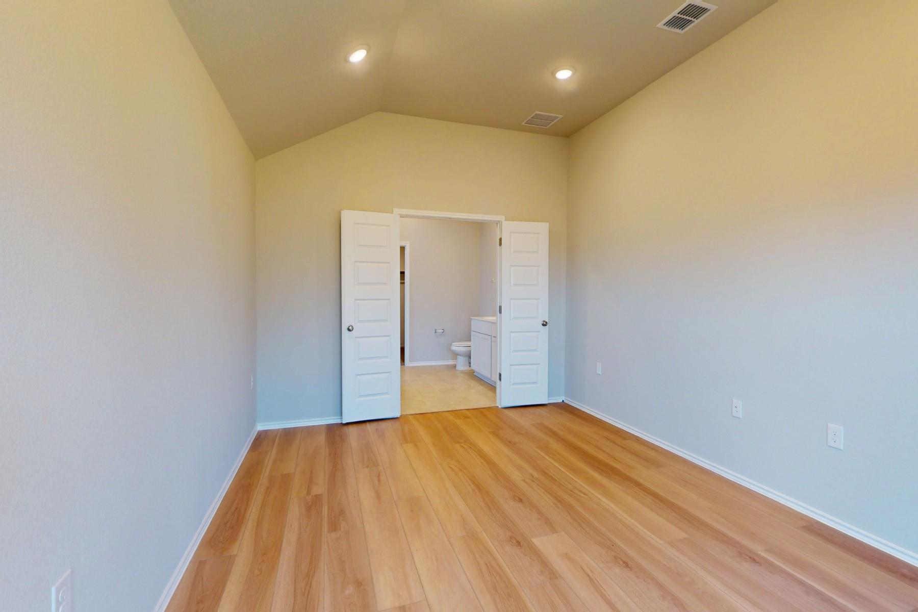 9201 Corvallis Dr, Austin, TX 78747