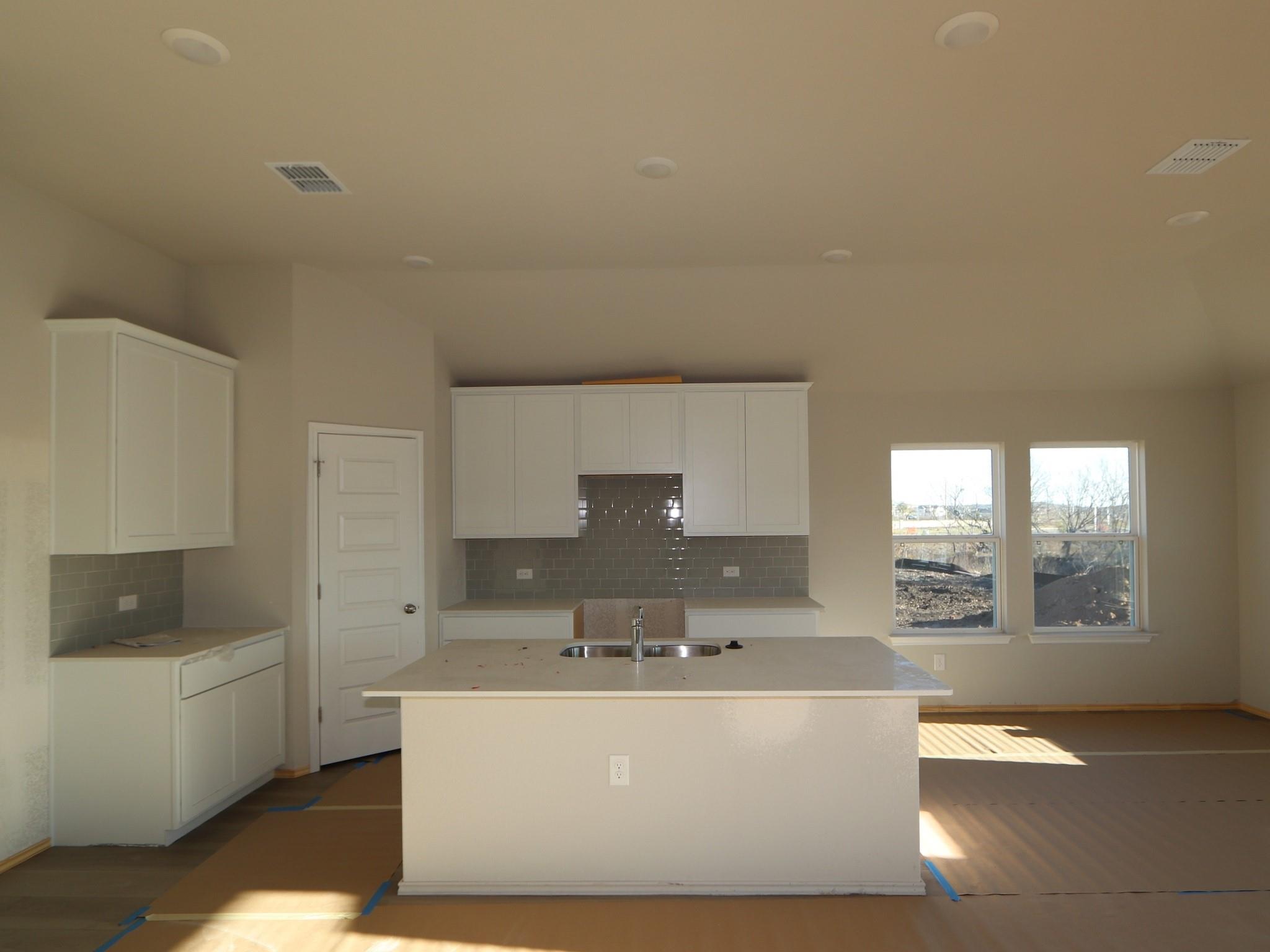 9201 Corvallis Dr, Austin, TX 78747