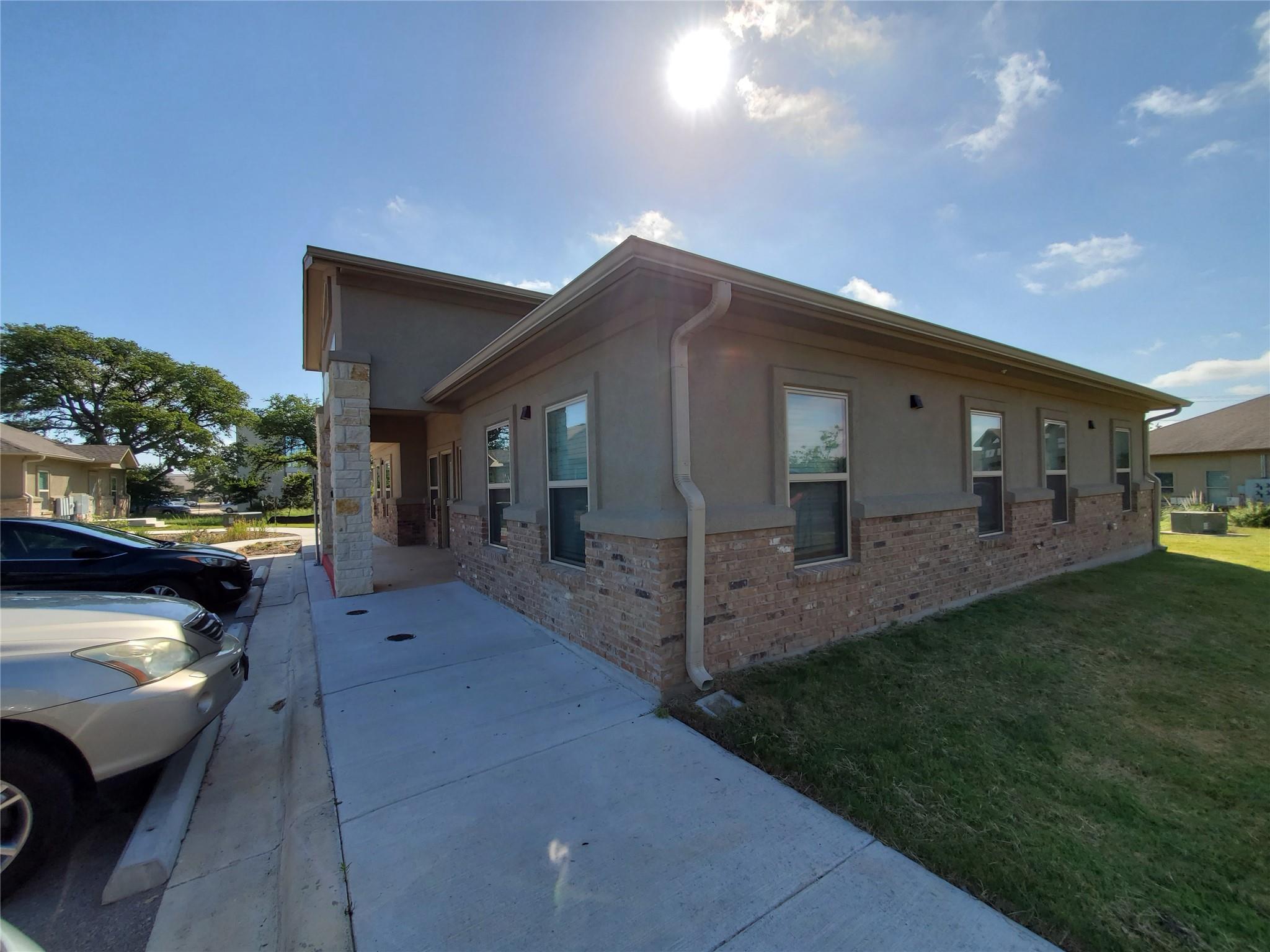 1464 E Whitestone Blvd # 2701-2702, Cedar Park, TX 78613