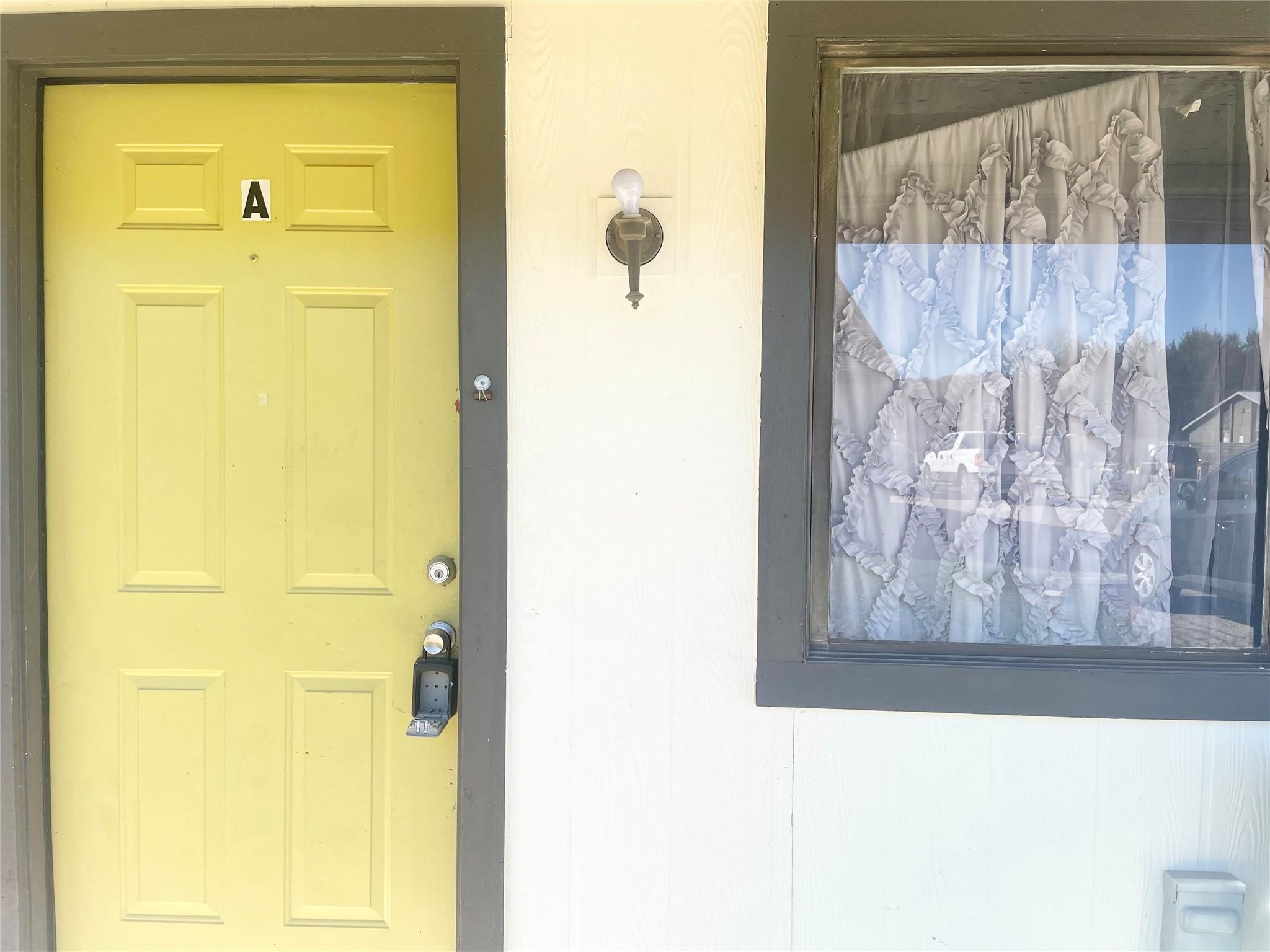 2609 Ektom Dr # A, Austin, TX 78745