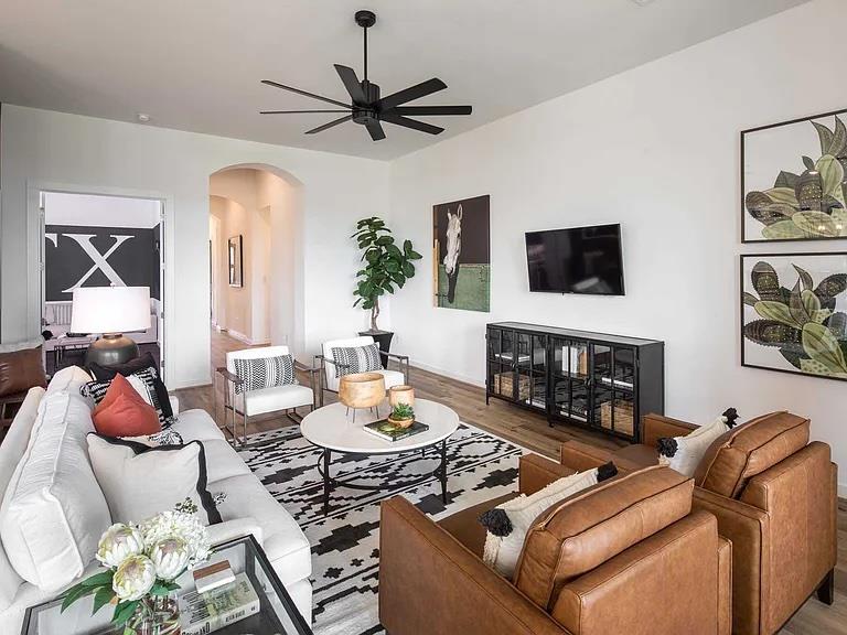 2516 Carretera Dr, Leander, TX 78641