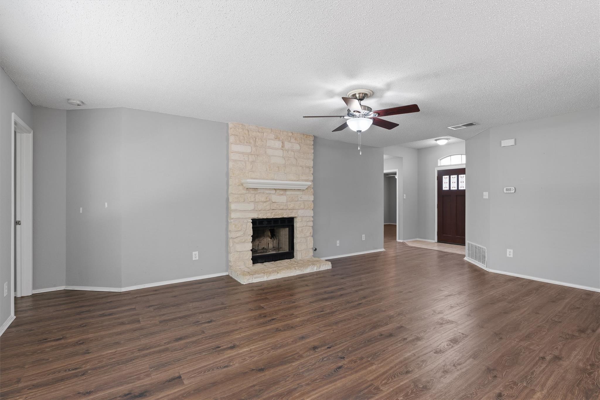 913 Dover Pass, Cedar Park, TX 78613