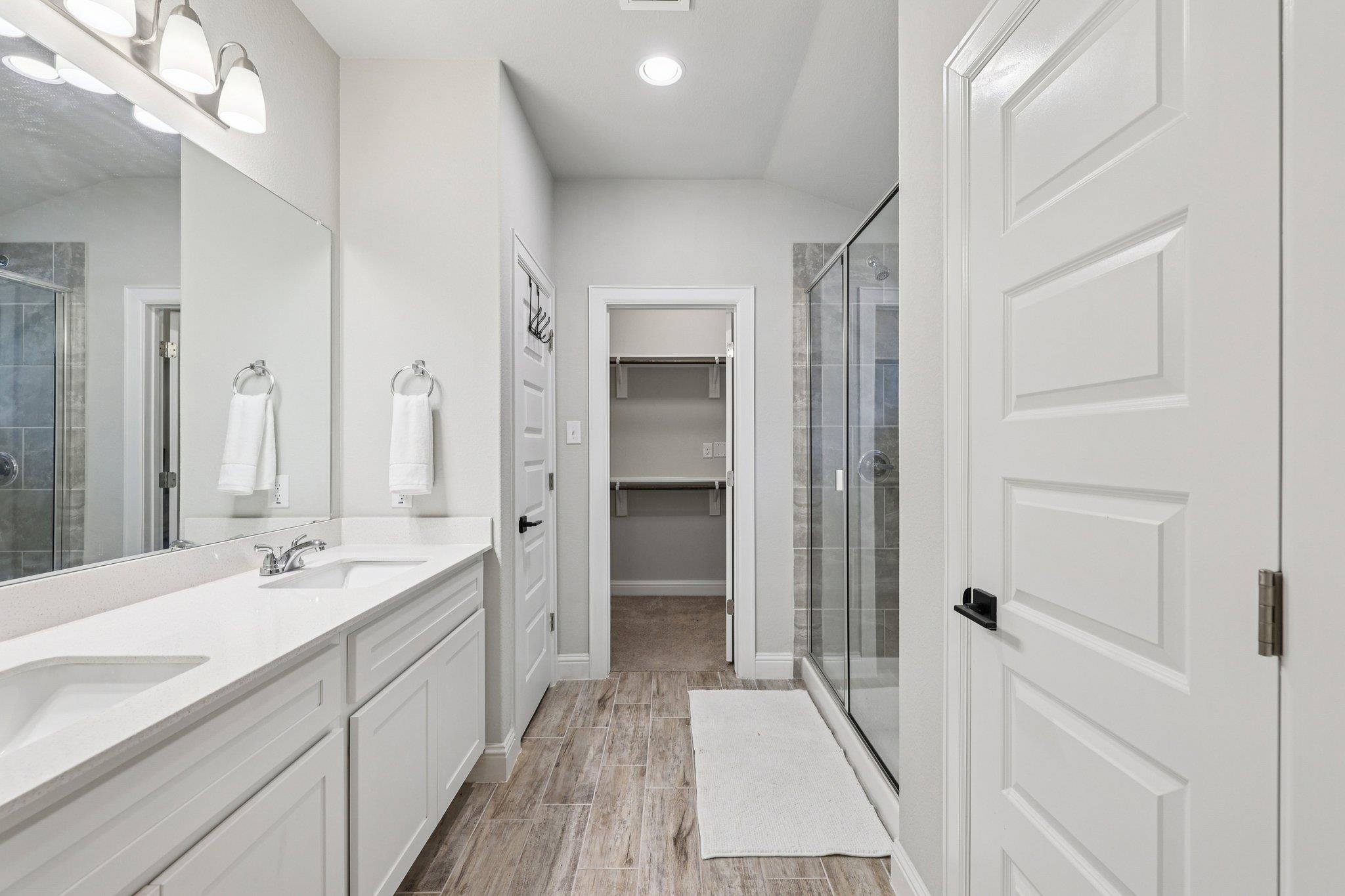 21709 Osage Ln, Lago Vista, TX 78645