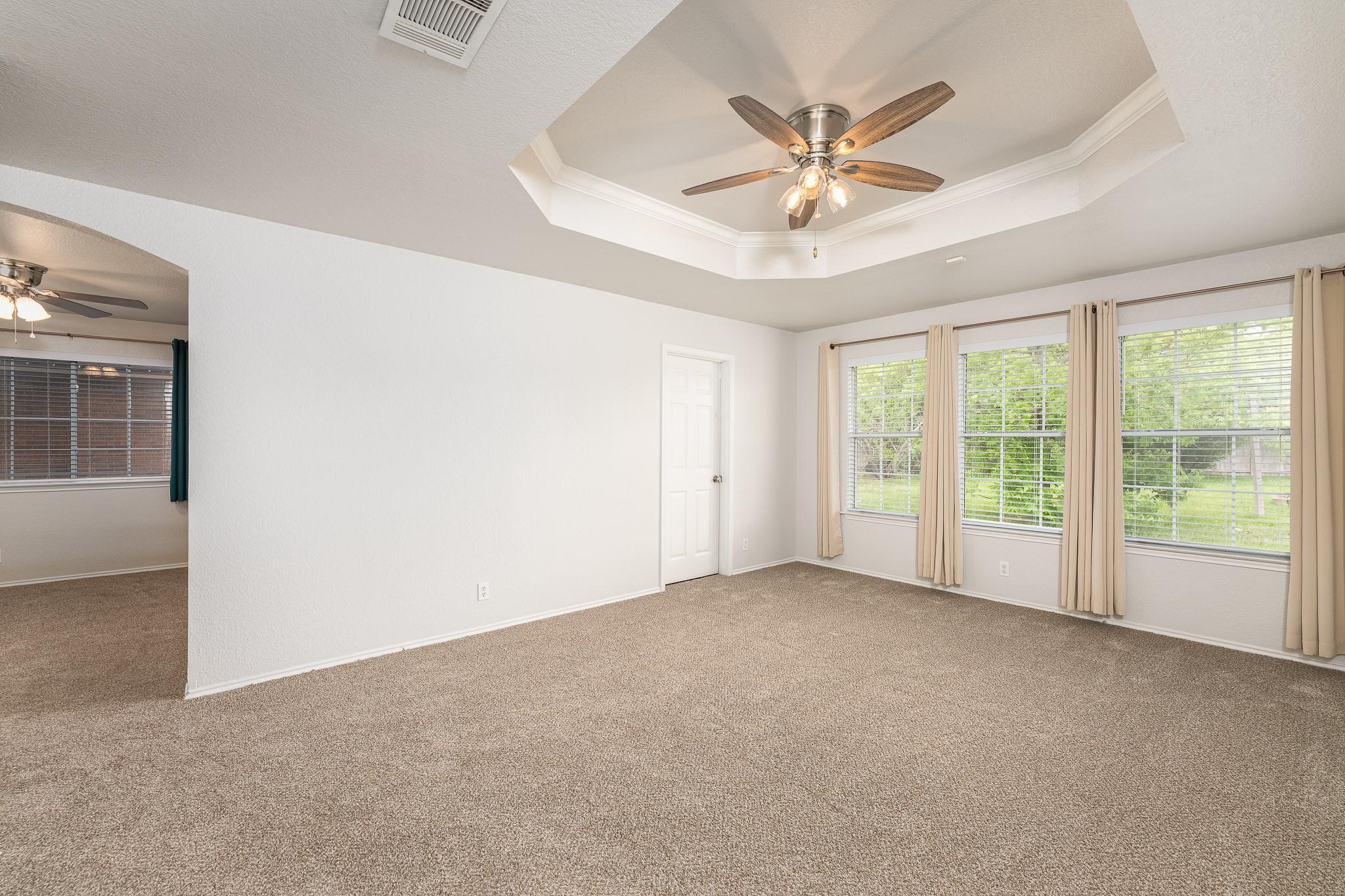 507 Hillsborough Cv, Leander, TX 78641