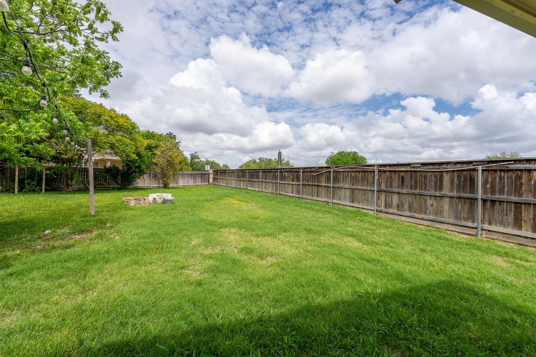 507 Hillsborough Cv, Leander, TX 78641