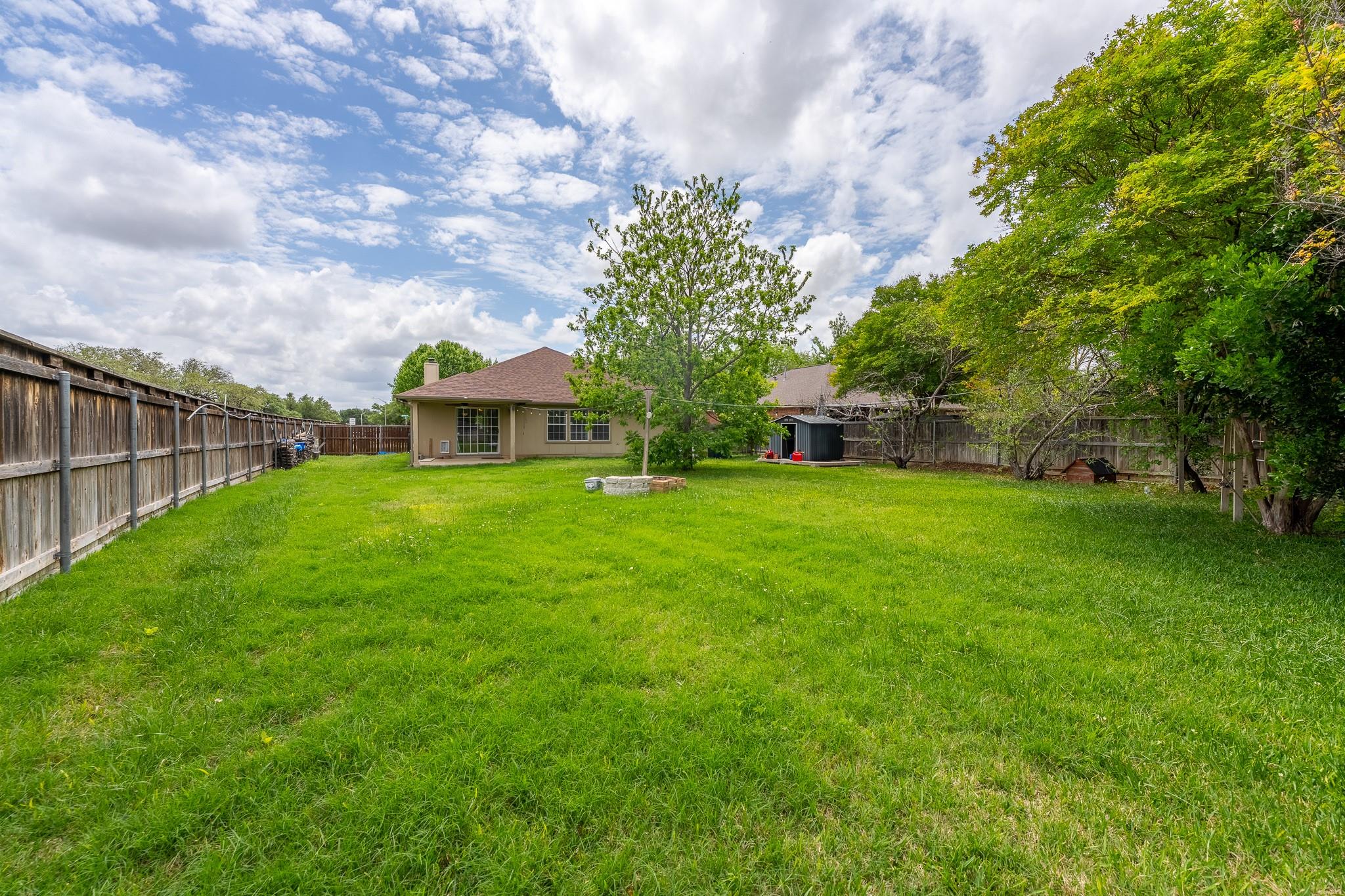 507 Hillsborough Cv, Leander, TX 78641