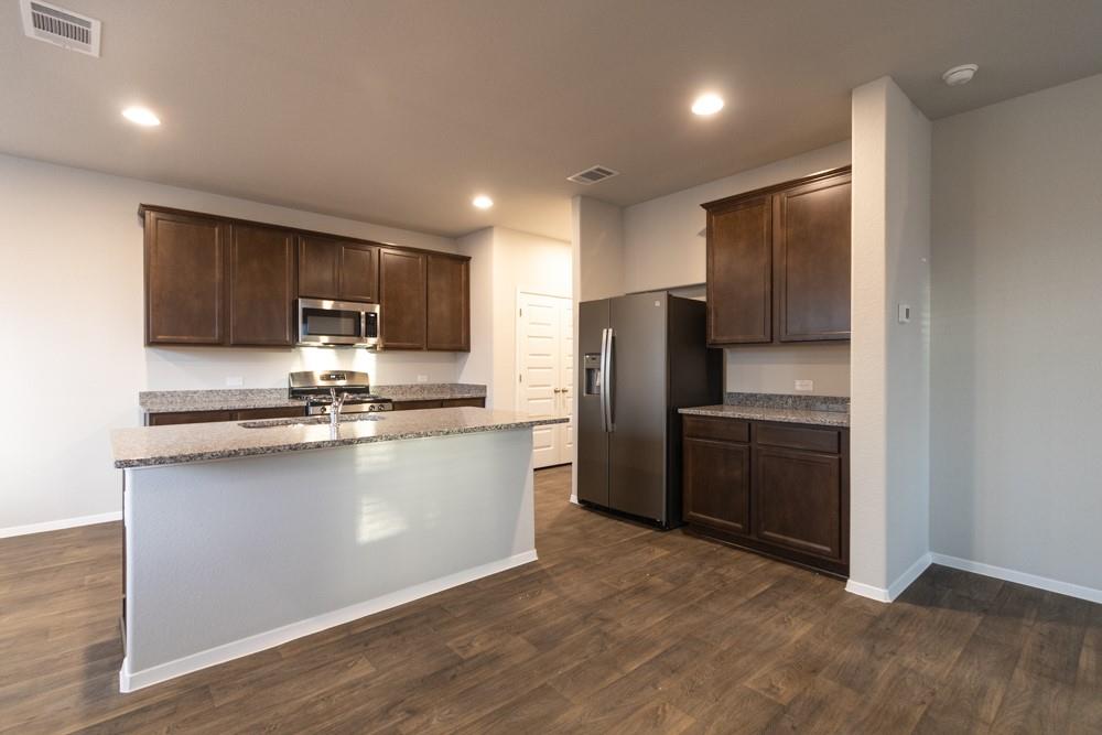 213 Riverhill Cv, Georgetown, TX 78628