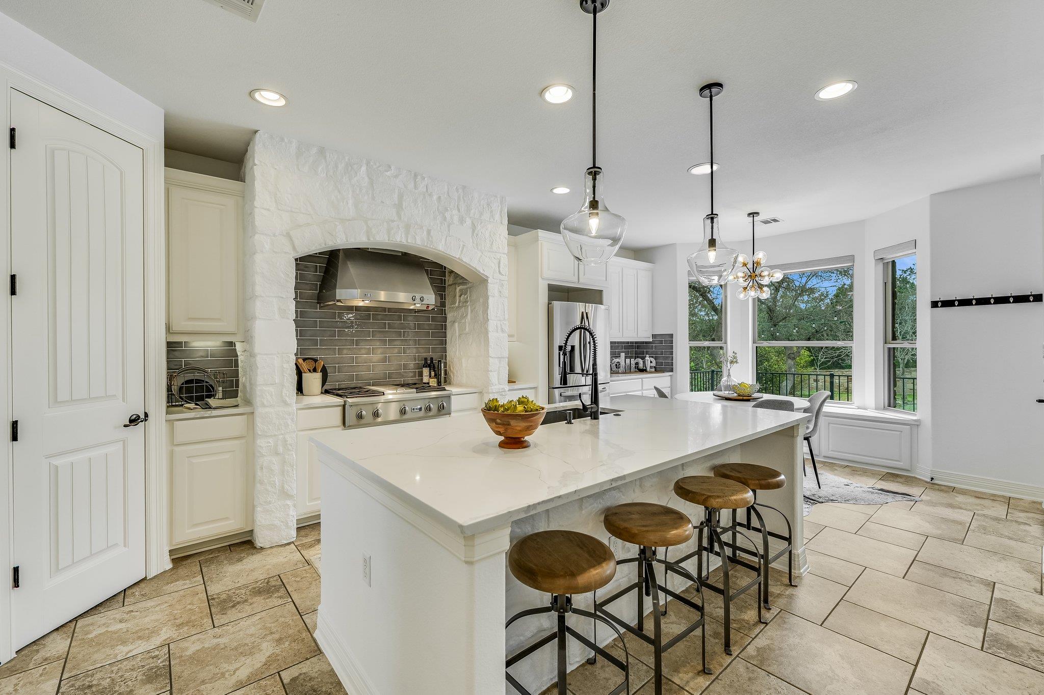 7609 Lazy River Cv, Austin, TX 78730