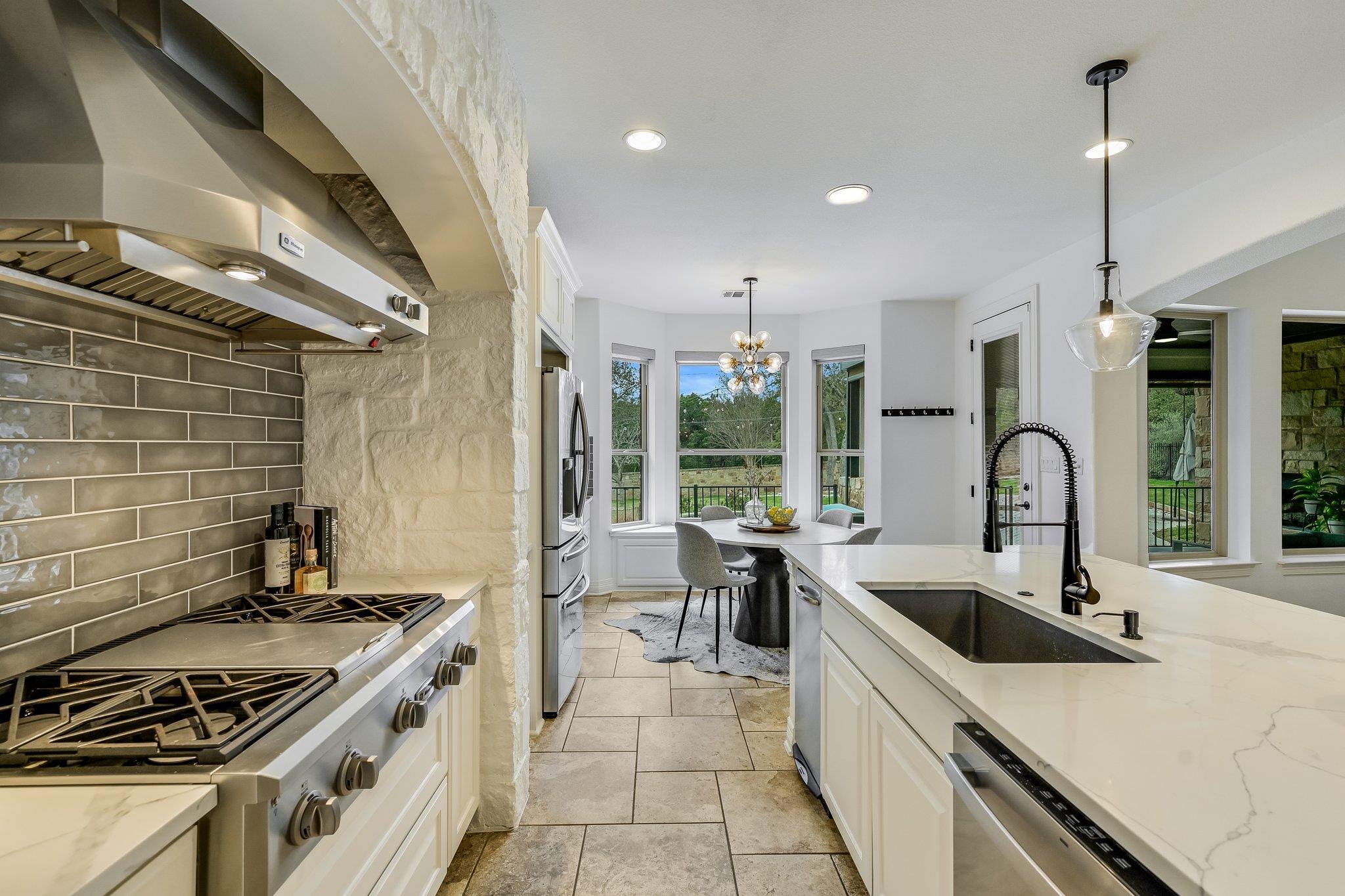 7609 Lazy River Cv, Austin, TX 78730