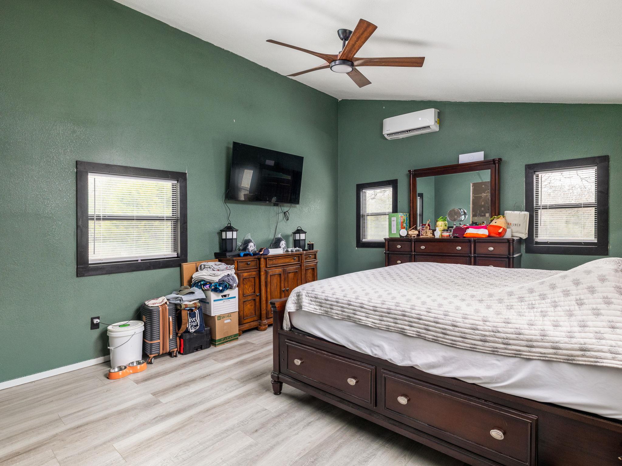 4001 County Rd 481, Thrall, TX 76578