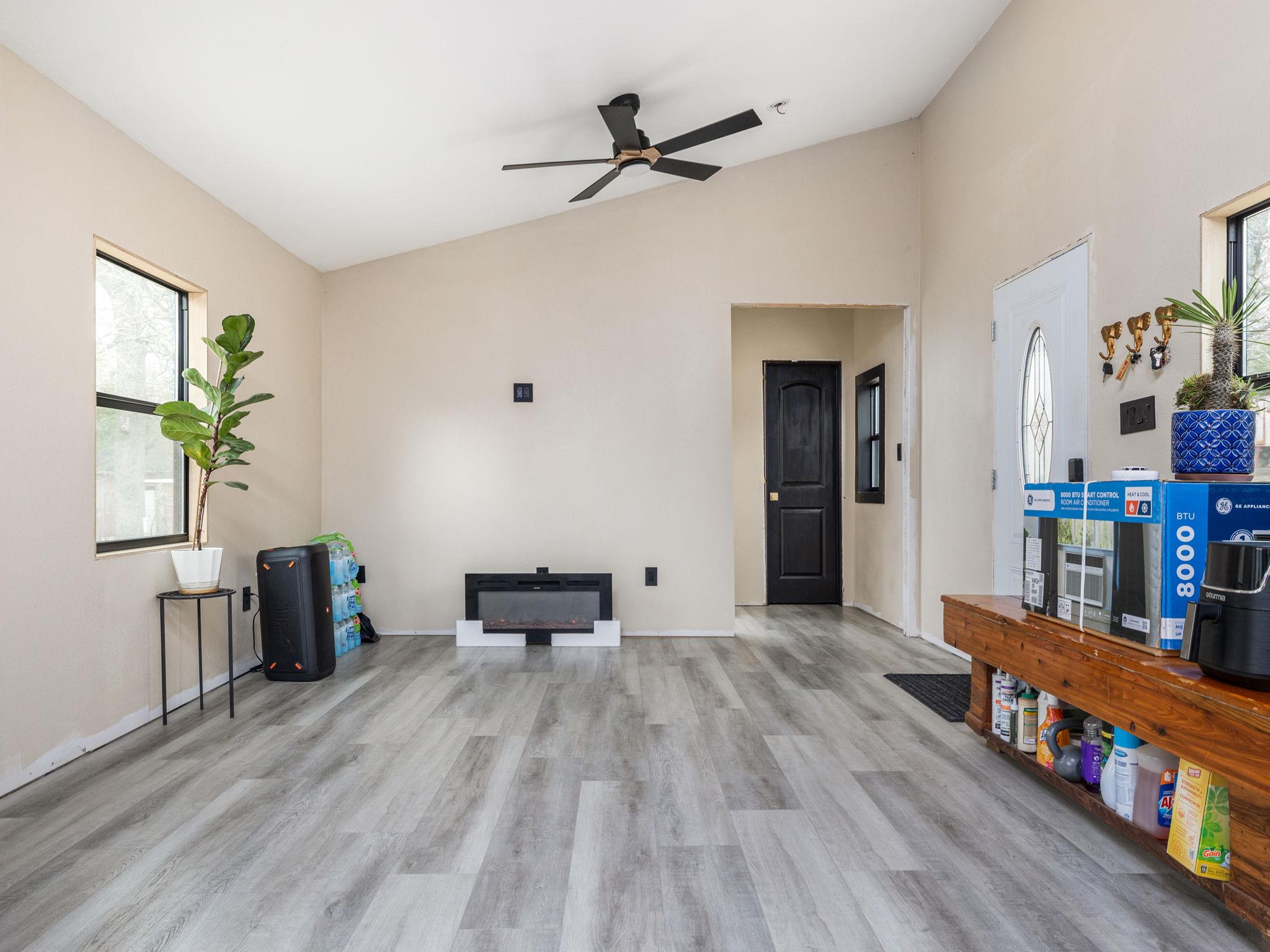 4001 County Rd 481, Thrall, TX 76578