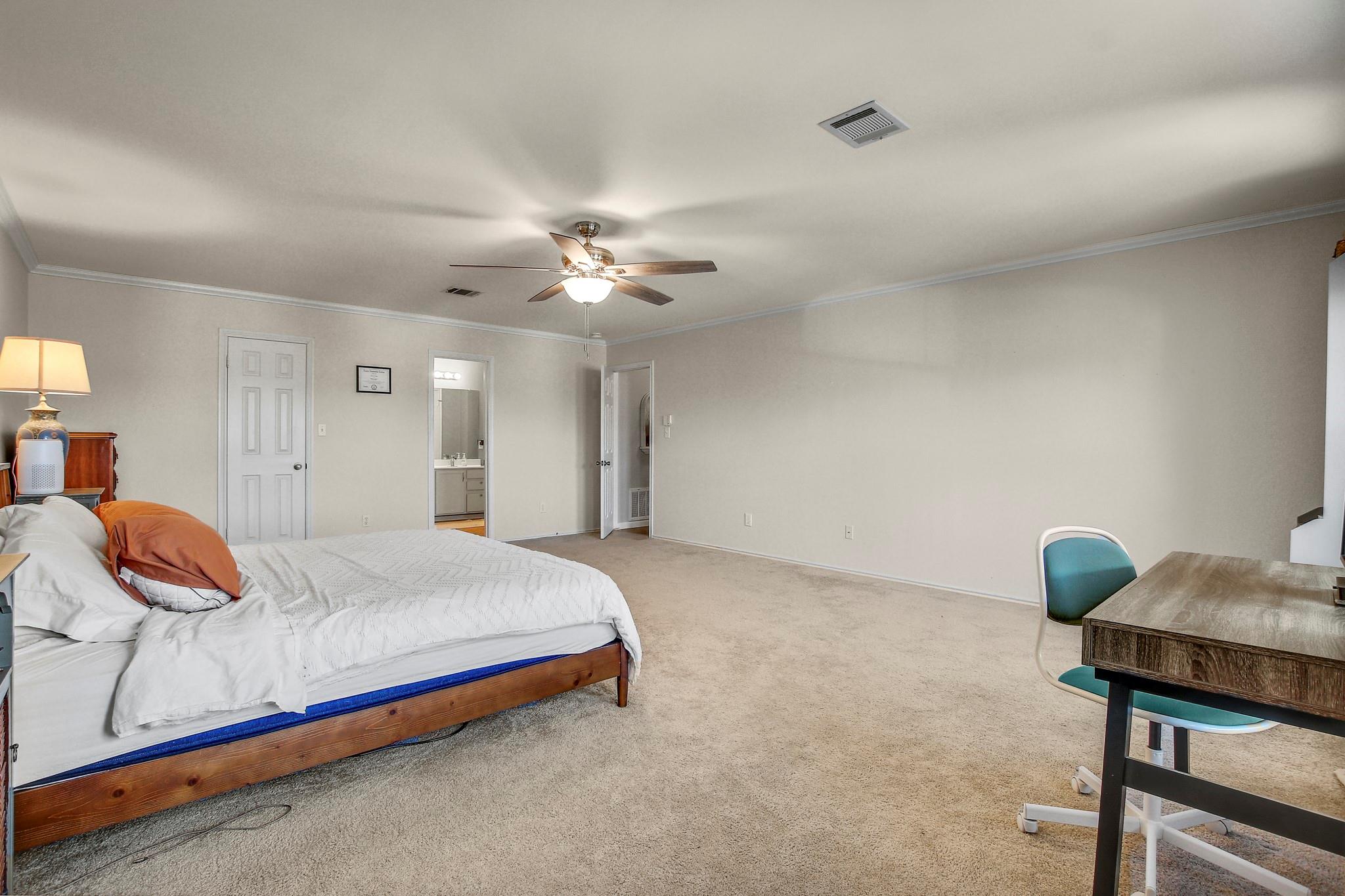 1317 Bradbury Ln, Austin, TX 78753