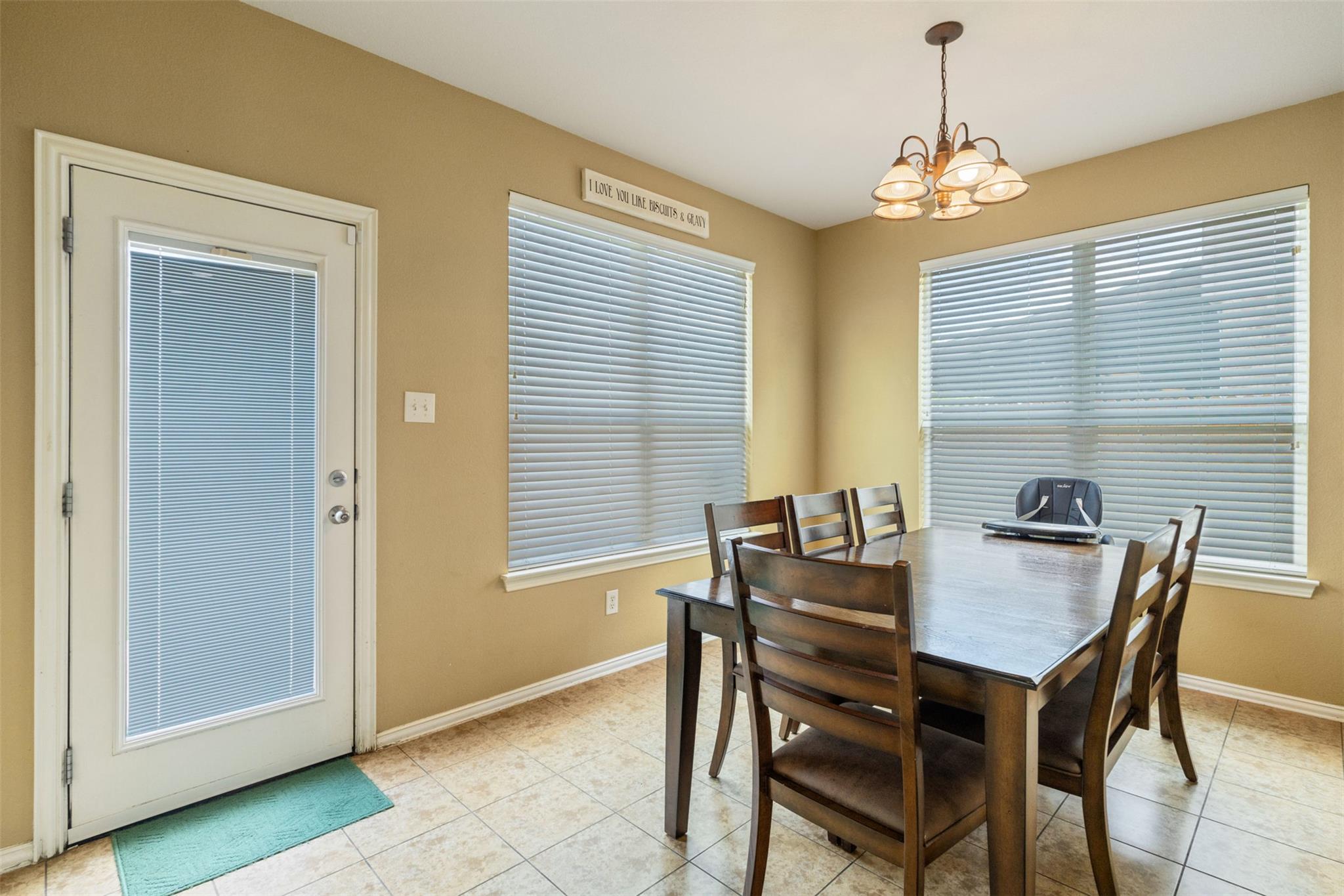 1002 Wallin Farms Cv, Hutto, TX 78634